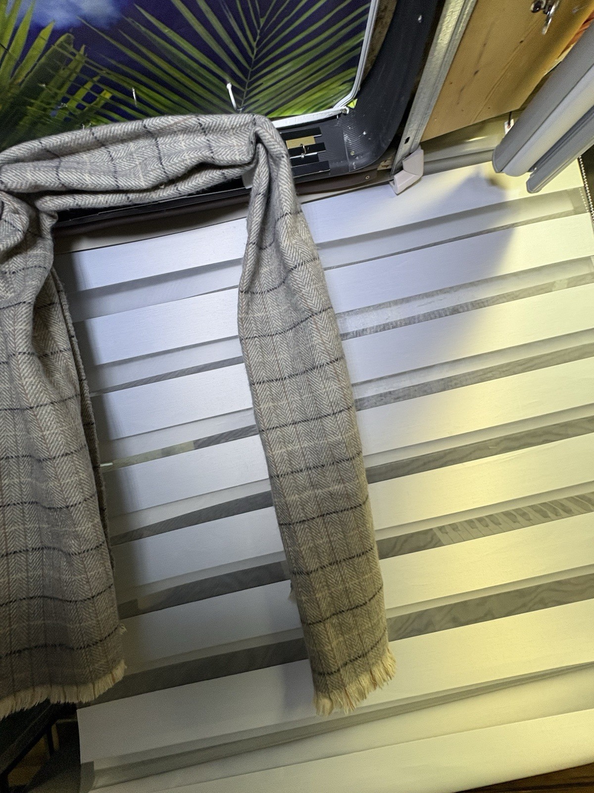 Gray Plaid Wool Woven Rectangle Scarf with Fringe, Women’s 38×21 in