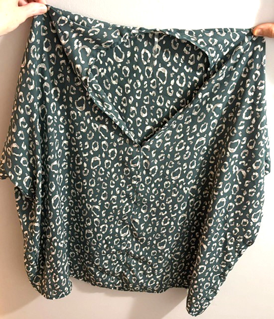 Jodifl Leopard Print Blouse Size Medium Green/Grey/Beige #0006
