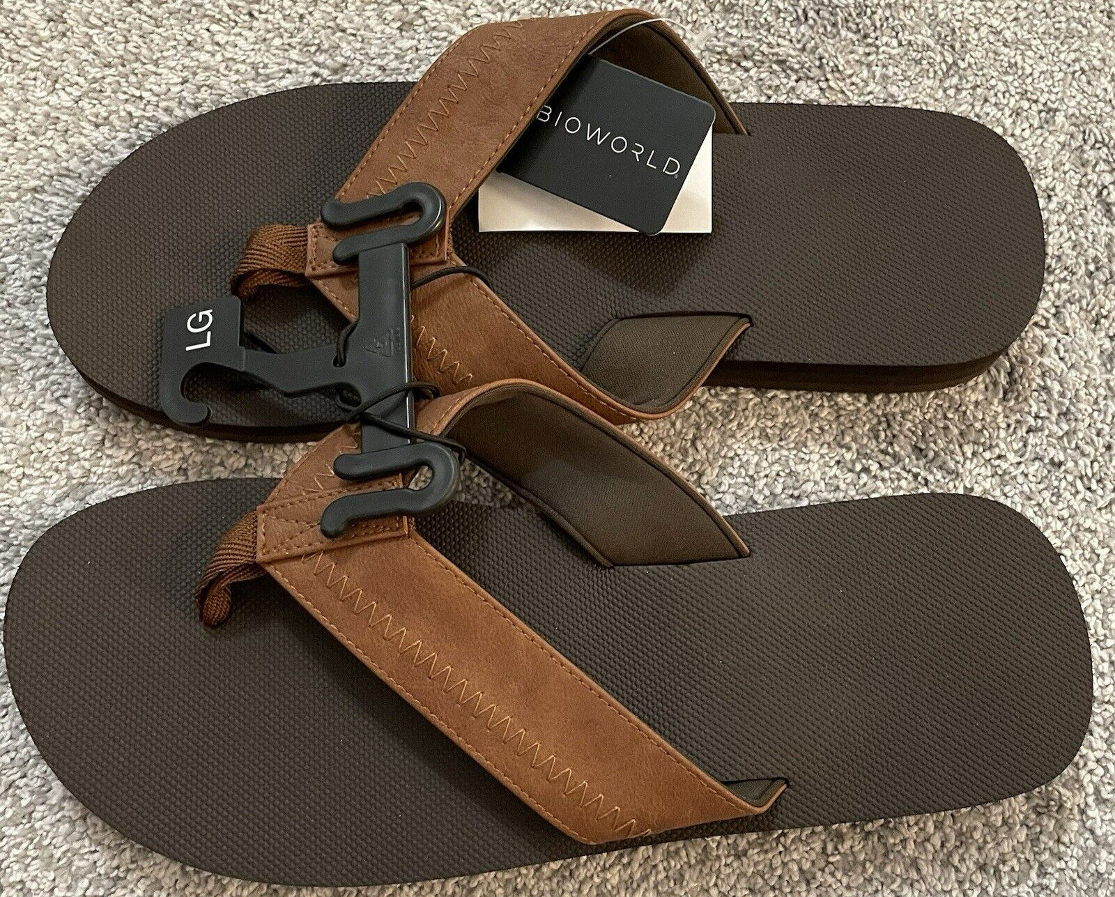 New Bioworld Men’s Size LG Brown Man Made Materials Flip Flops