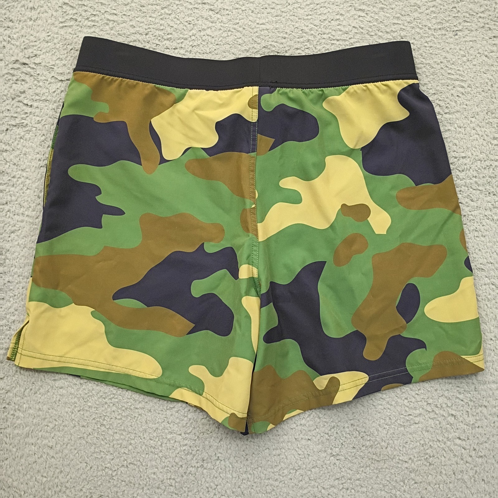 TACHUNTFISH Athletic Shorts Mens Large Woodland Camo Elastic Waist
