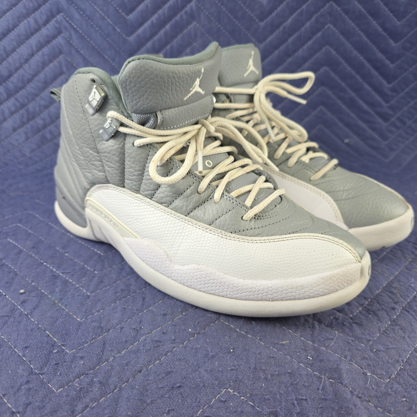 AIR JORDAN 12 RETRO “STEALTH” — MEN’S SIZE 9 • PRE‑OWNED • OG GRAY HEAT