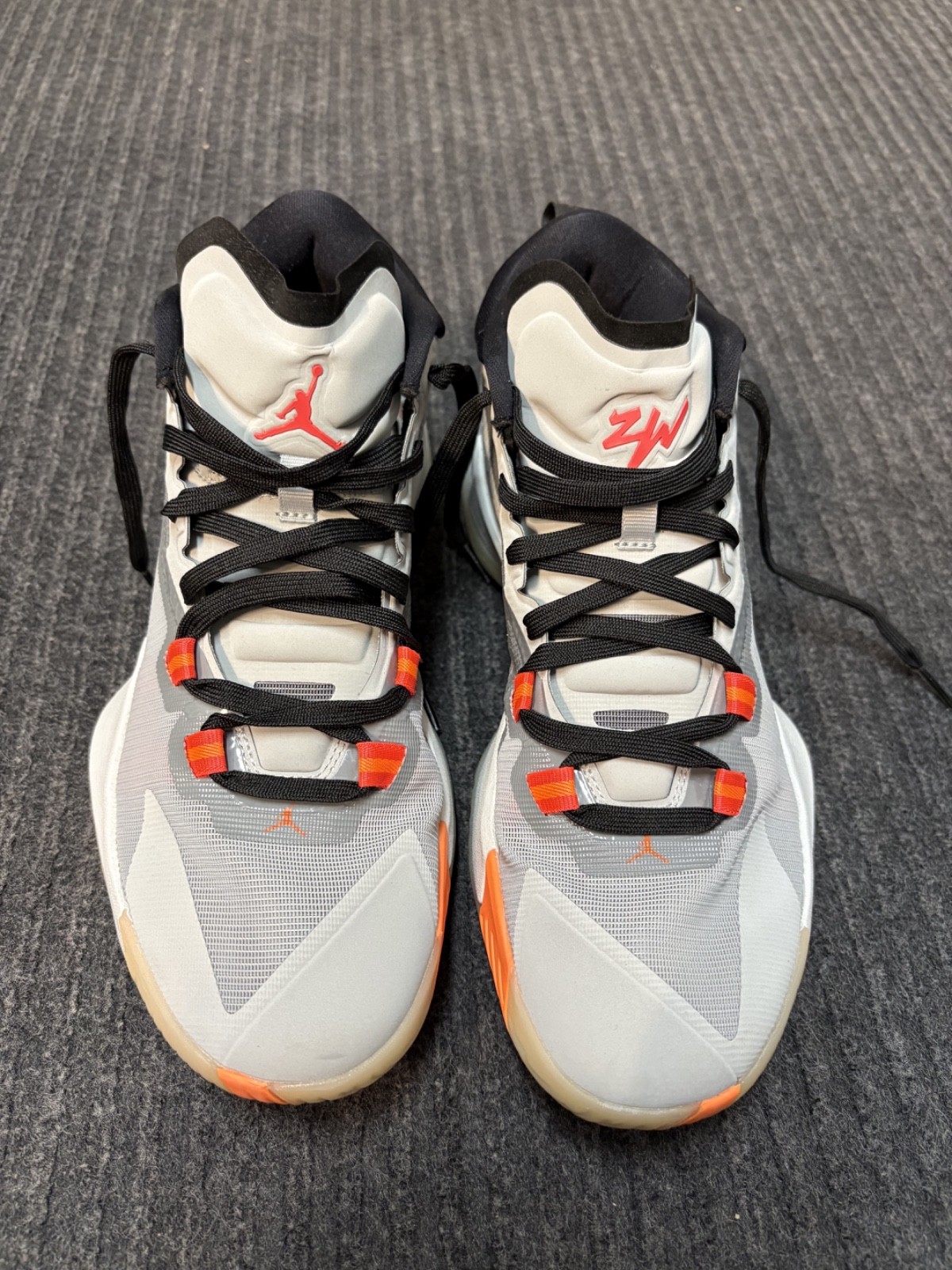 Nike Air Jordan ZION 1 Light Smoke Grey – Mens 10.5 Womens 12
