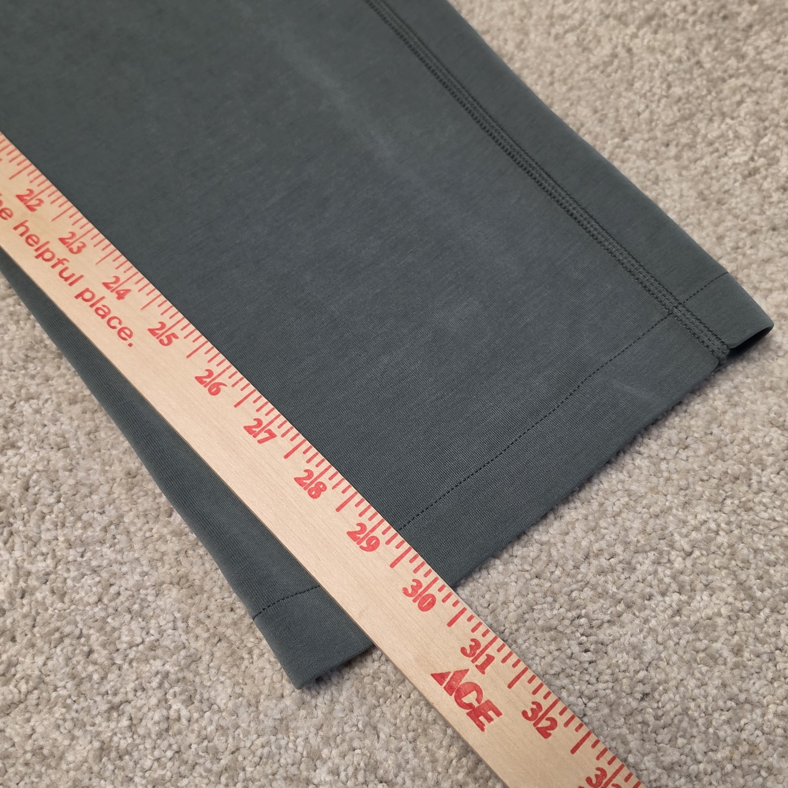 Lululemon Softstreme High Rise Pant Reg LW5EGTS Sweatpants Green Women’s Sz 4
