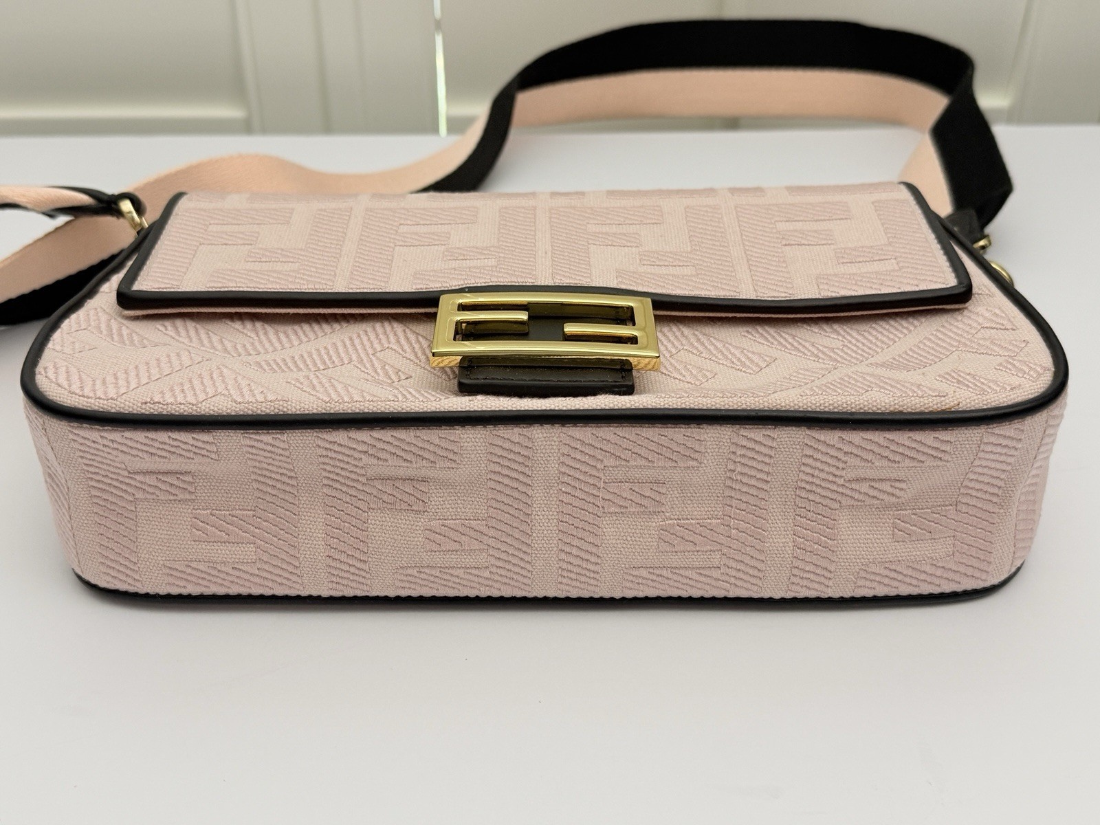 ⭐FENDI | Rosa Quarzo PINK | FF Logo | Shoulder/Handbag Baguette