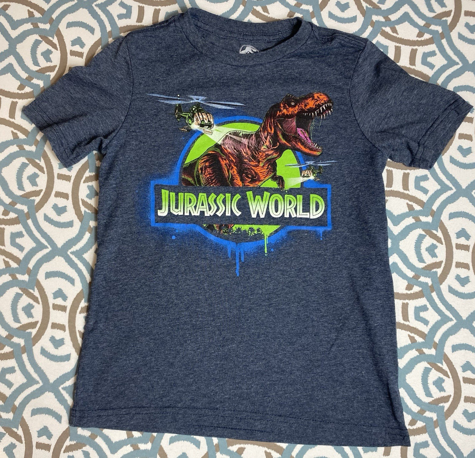 Jurassic World Boys Blue T-Rex Graphic Tagless Crew Neck T-Shirt Size S 6/7