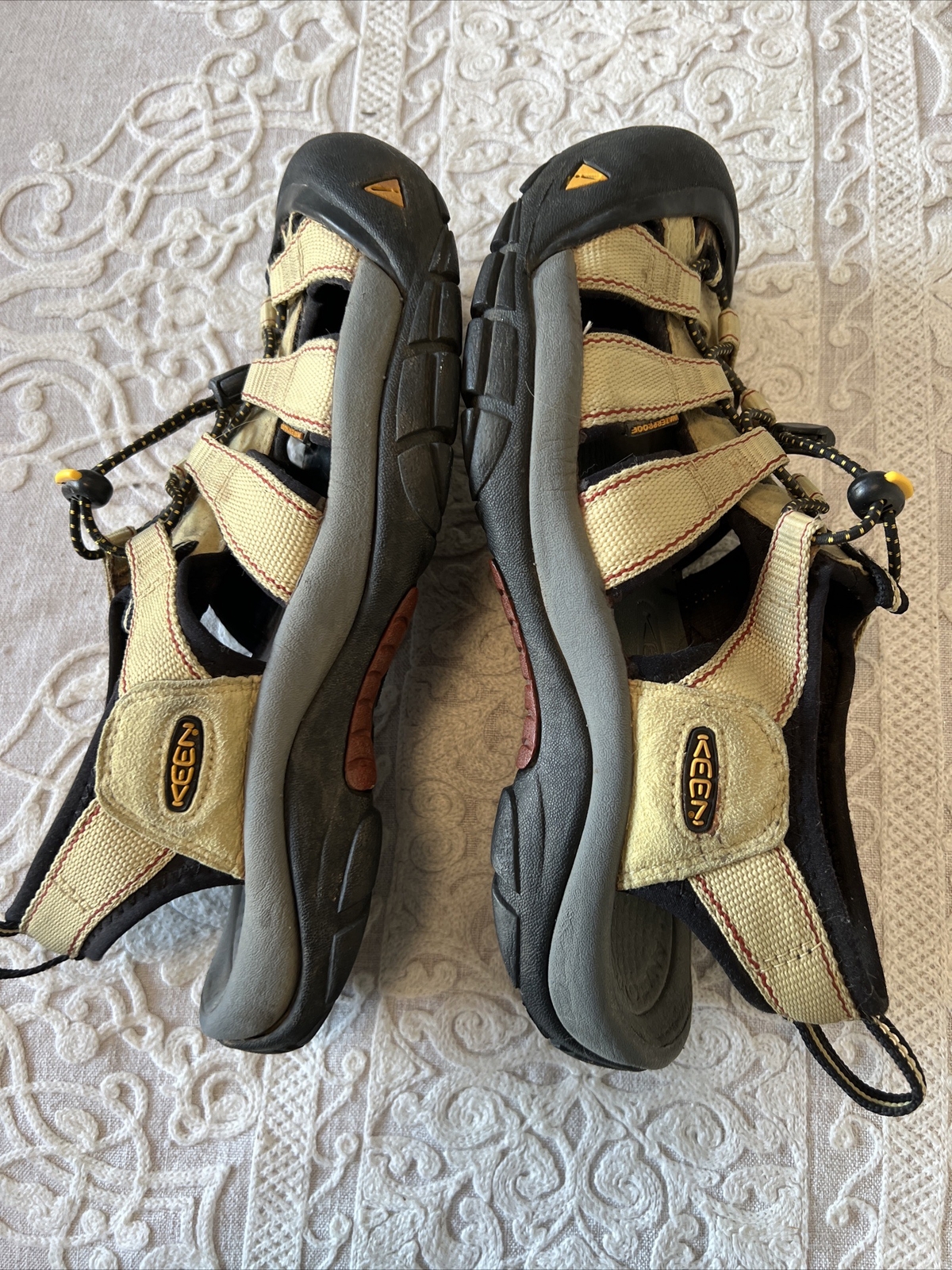 Keen Sandals Womens 9.5 Clearwater CNX Trail Water Sport Gray Tan 1008772 SB