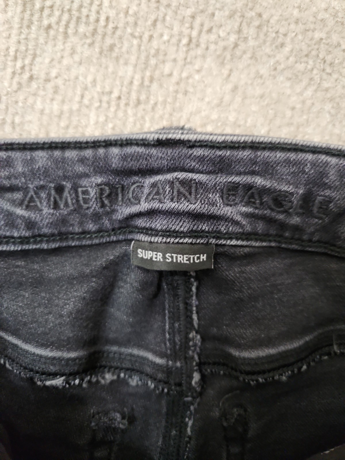American Eagle Super Stretch Jegging Jeans Womens 4 Black Wash Raw Hem NWOT