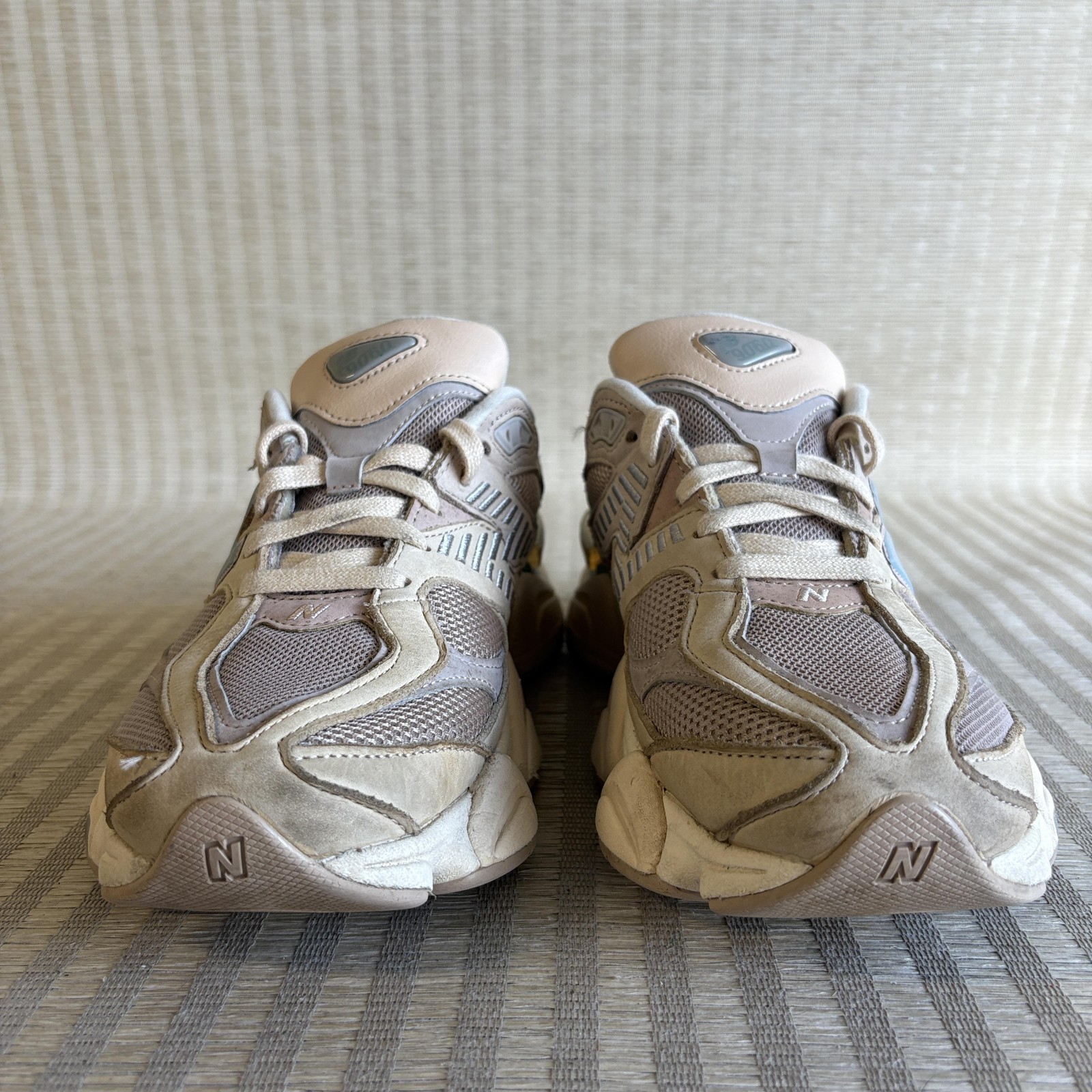 New Balance 9060 Shoes Mens Size 8.5 D Beige Pink Rose Suede Sneakers U9060WCG