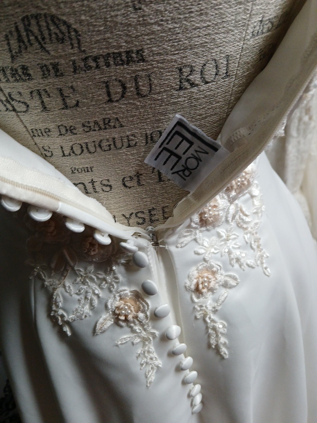 Mori Lee Ivory Wedding Dress With Floral Embroidery Size 6