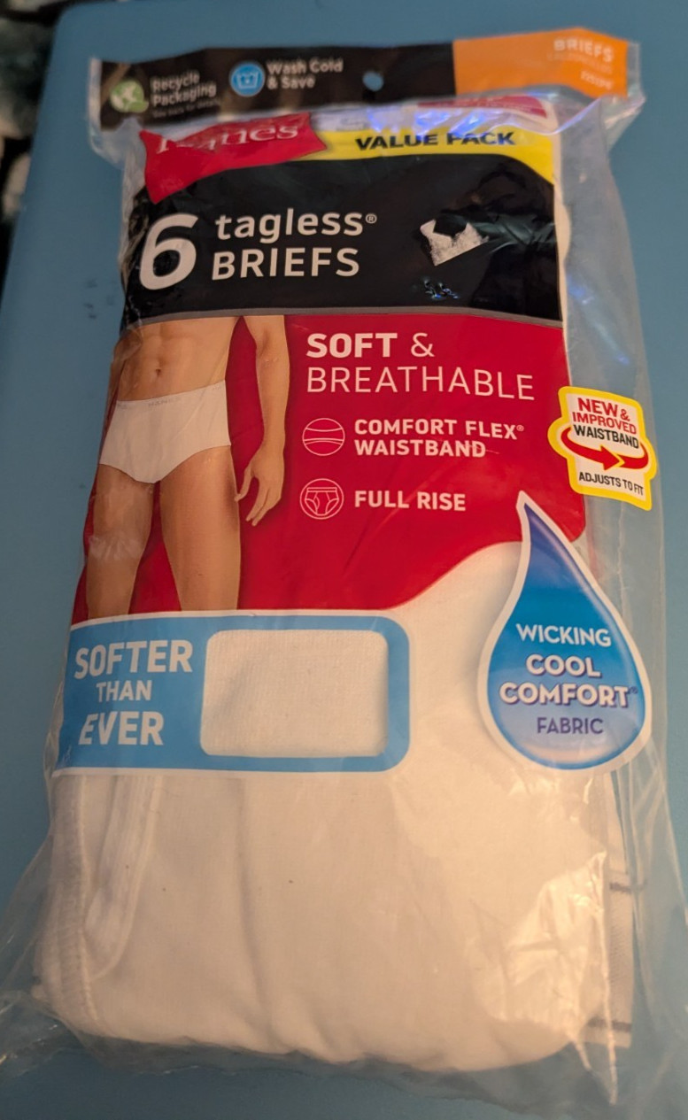 Hanes 6 tagless briefs white S NWT