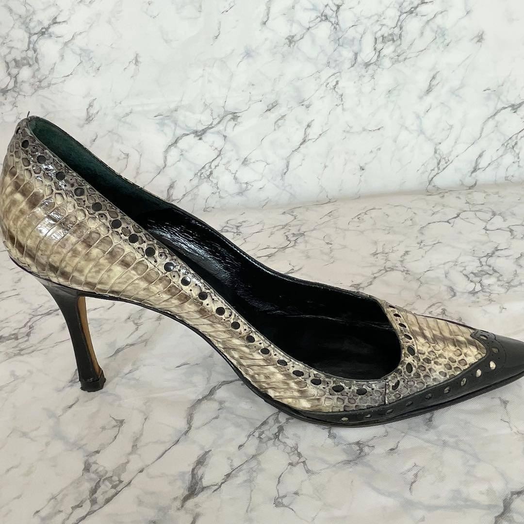 Rare Manolo Blahnik Python Patent Leather Pointed Toe Heels 35.5 (22.5cm)