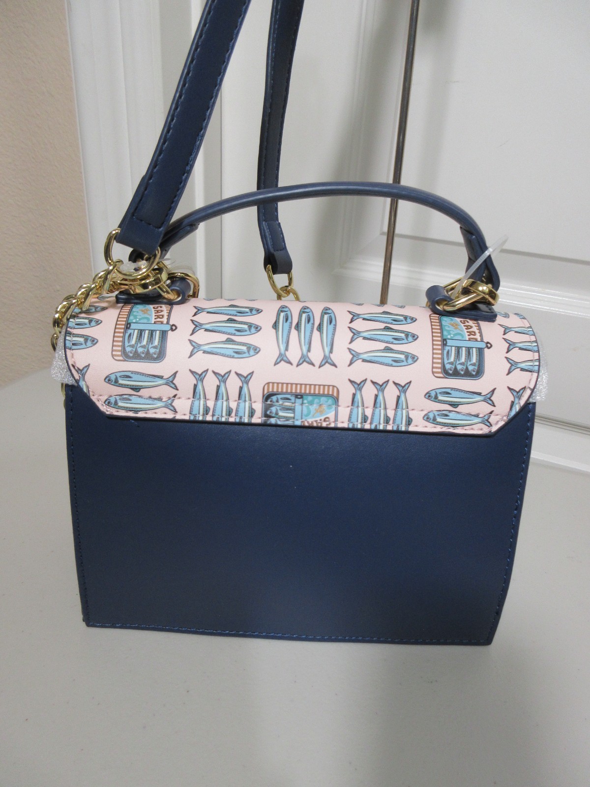 BETSY JOHNSON SARDINES SHOULDER BAG XOMYLO2 BLUE MULTI NWT