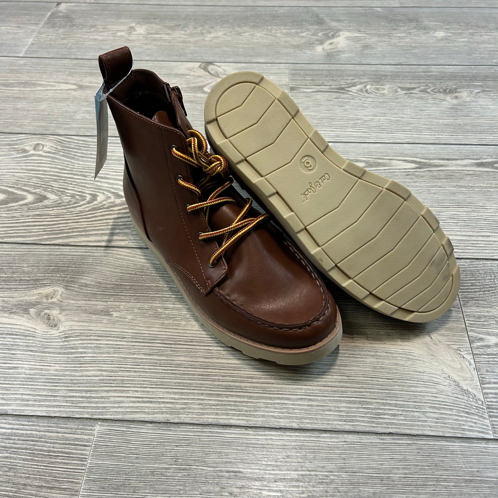 Cat & Jack Boys’ Bosley Boots: Rugged Yet Refined Classic Style Size 6 NWT