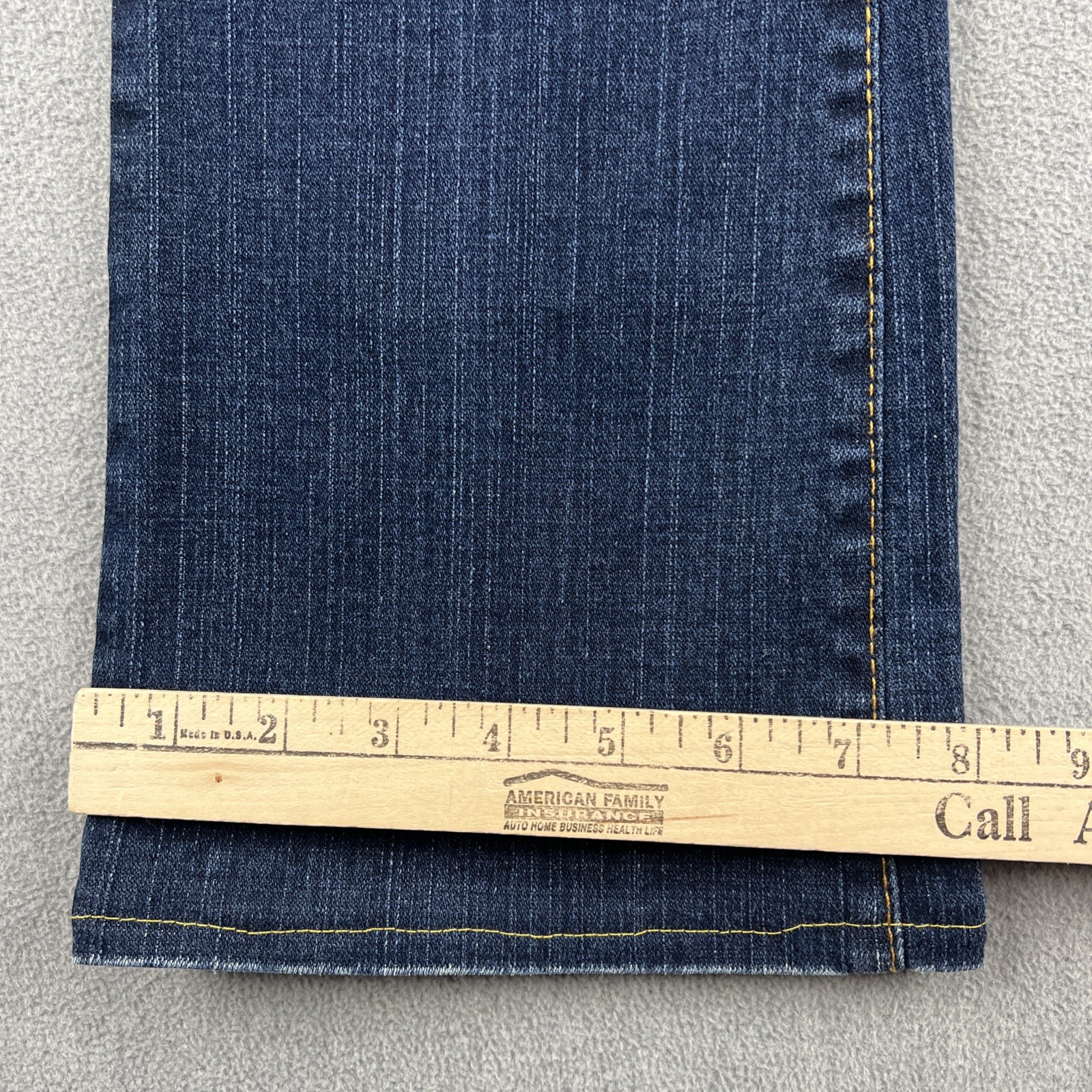 True Religion Becky Jeans Women’s 26 (28×30*) Bootcut Low Rise Flap Pockets USA