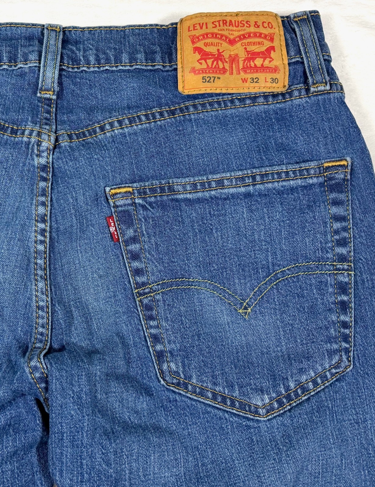 Levi’s 527 Slim Bootcut Jeans Mens 32×30 Medium Wash Blue Denim