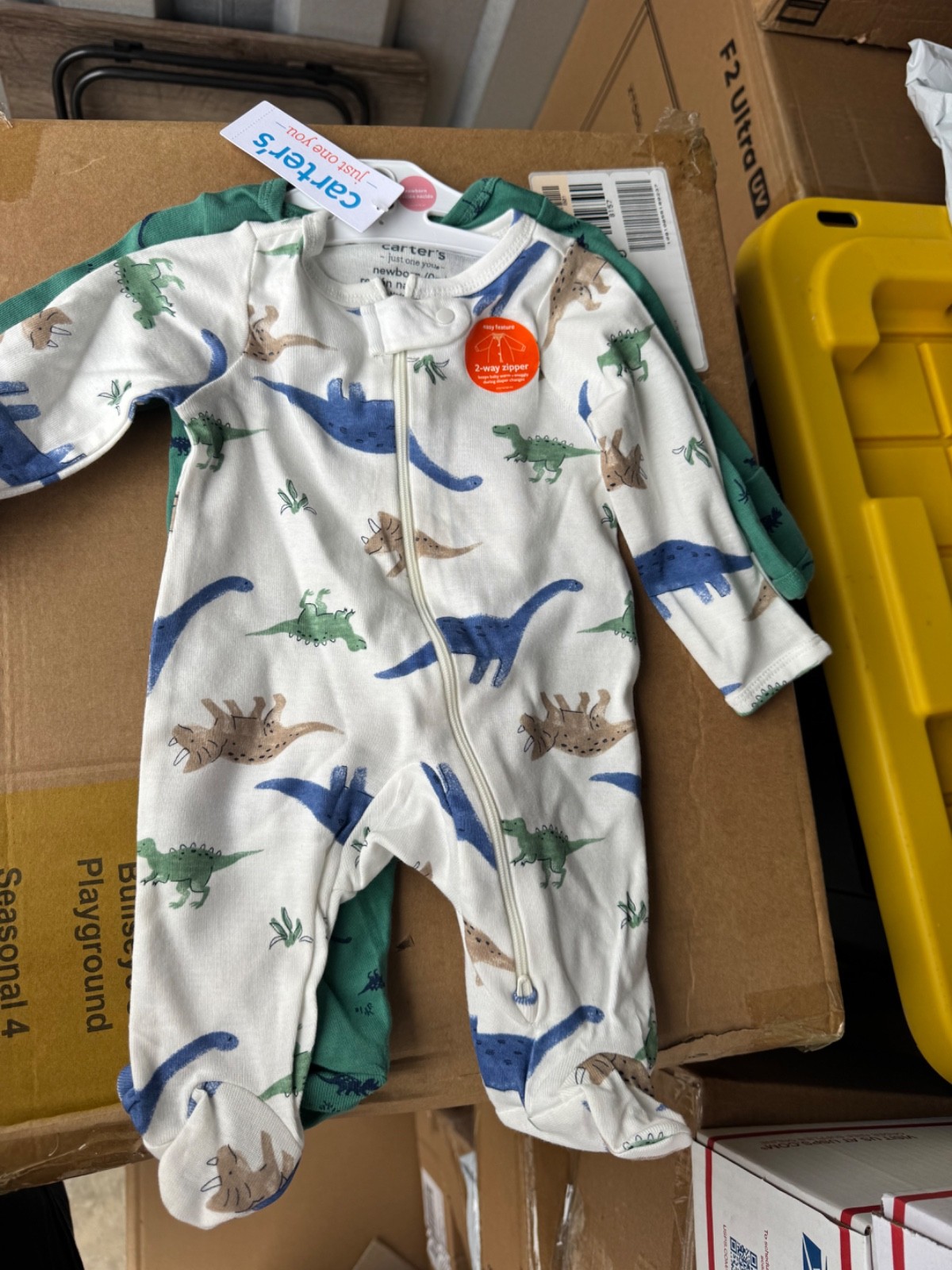 Carters 2-piece Dino Set Size Newborn