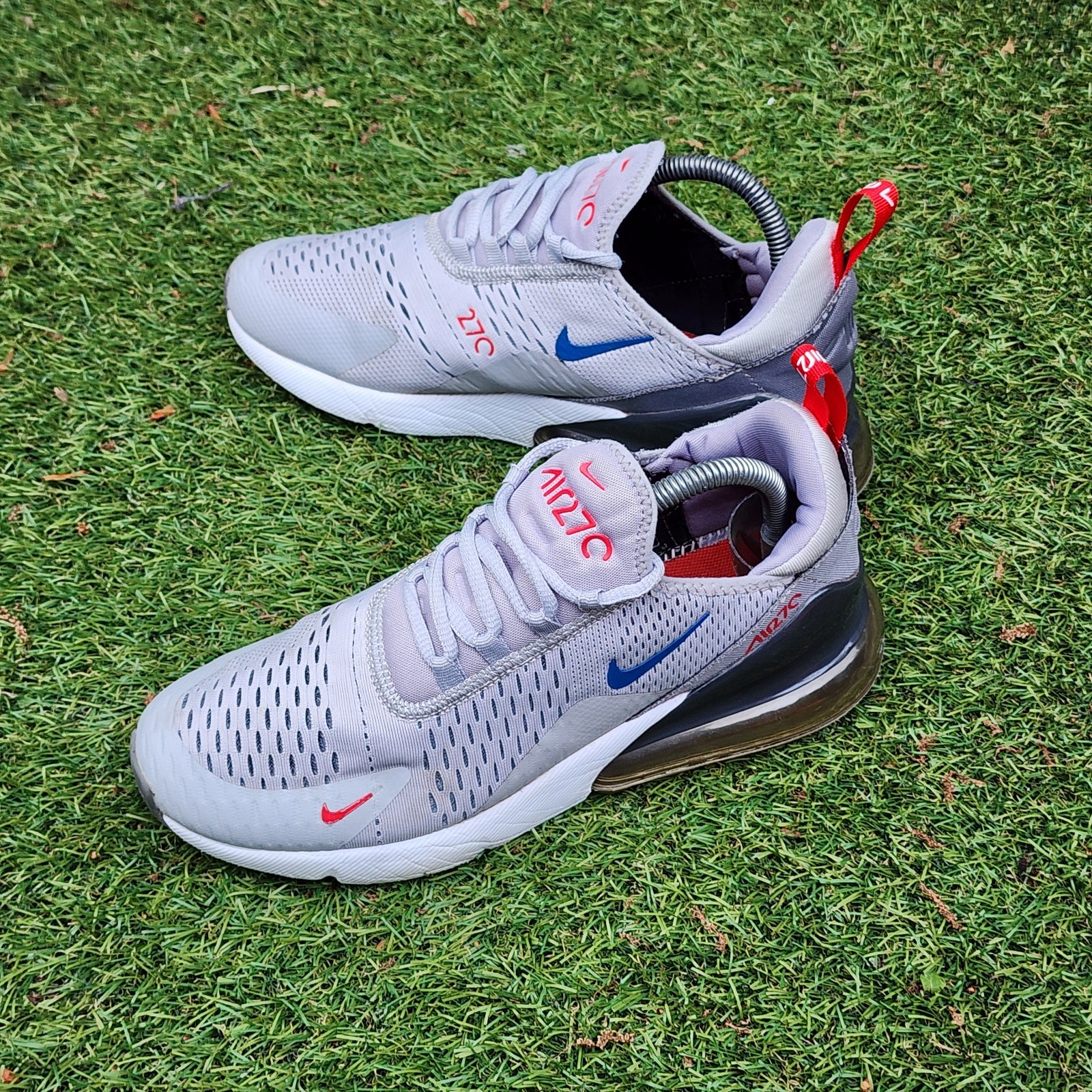 NIKE AIR MAX 270 – Mens Atheltic Shoes – SIZE 7