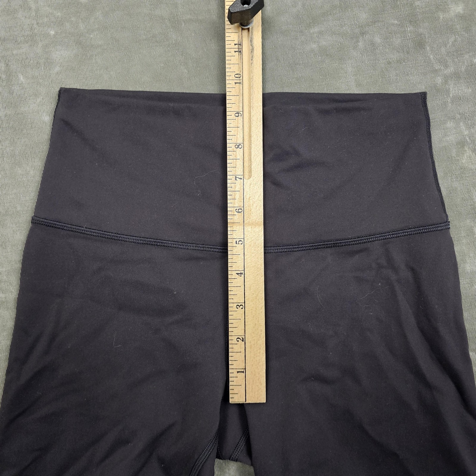 Lululemon Align Shorts Womens 6 Black High Rise Biker 6in Yoga Athletic Gym