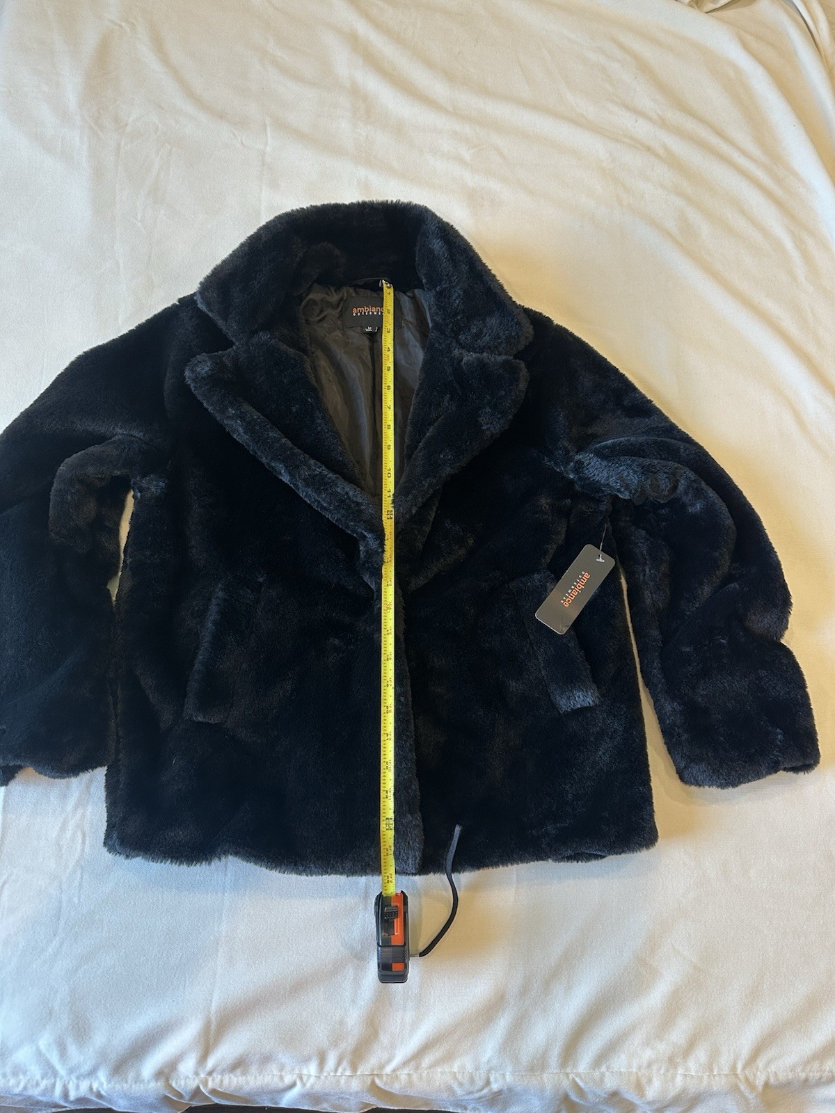Ambiance Outerwear Women’s Black Short Coat Solid Long Sleeve Collared Size M
