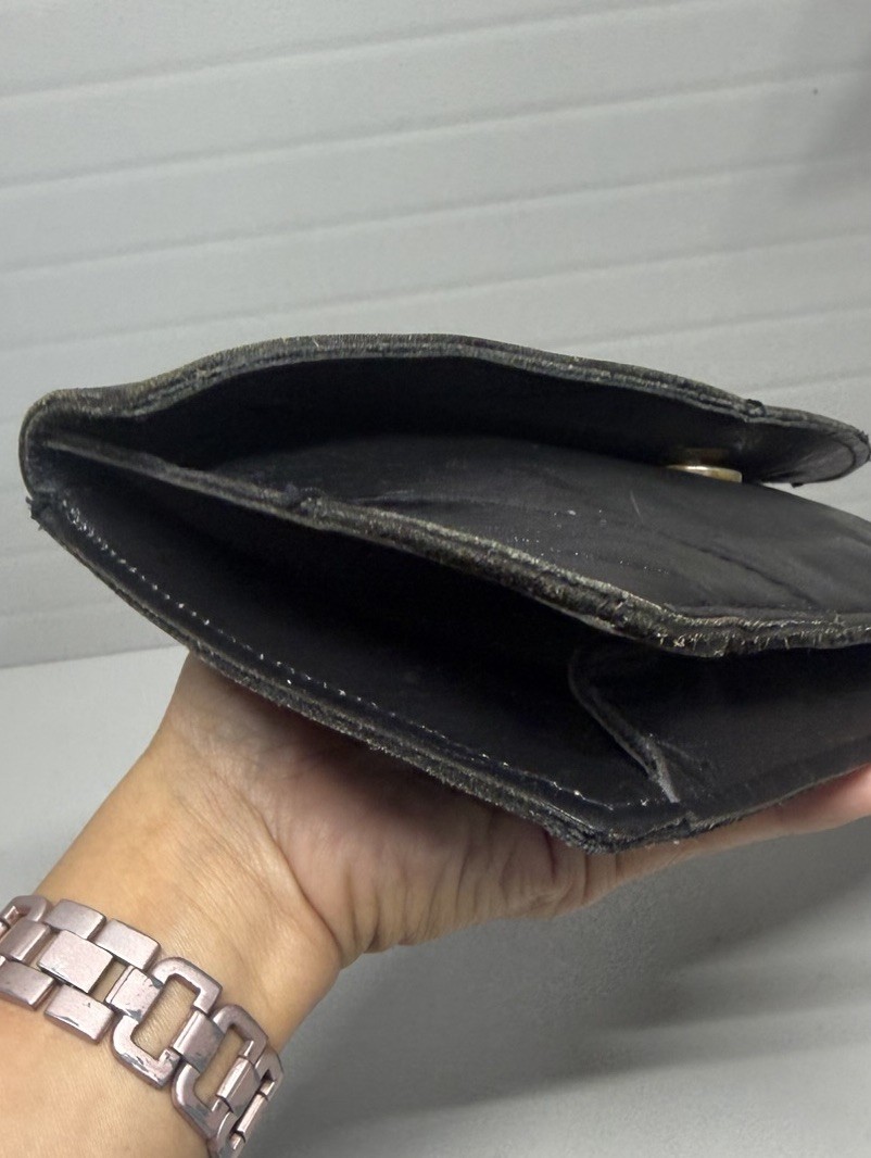 EXCELLENT CONDITION-Vintage Black Leather Envelope Clutch