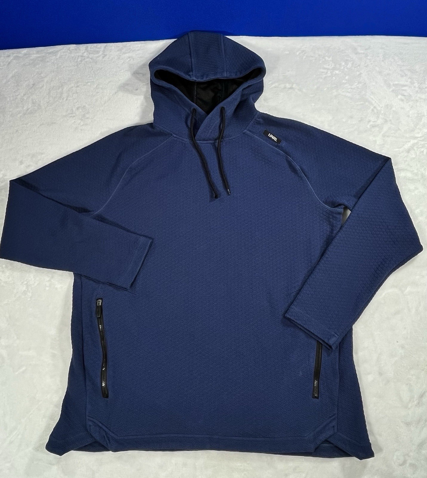 UNRL Elevation Hoodie Men’s Sz L Blue Textured Performance Sweatshirt Pullover