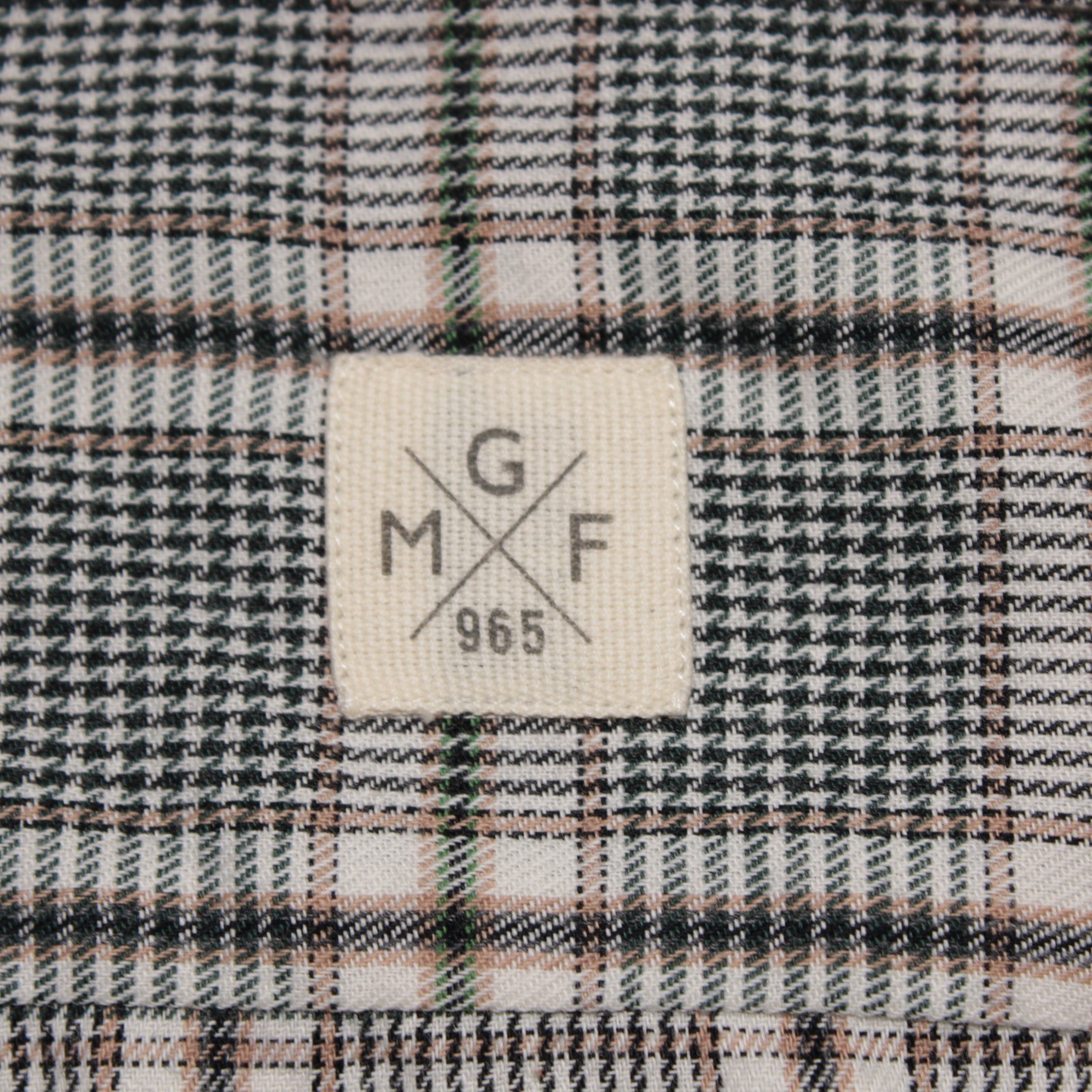 GMF NWT Dress Shirt Size 44 17.5 in Green / Cream / Black Plaid 100% Cotton