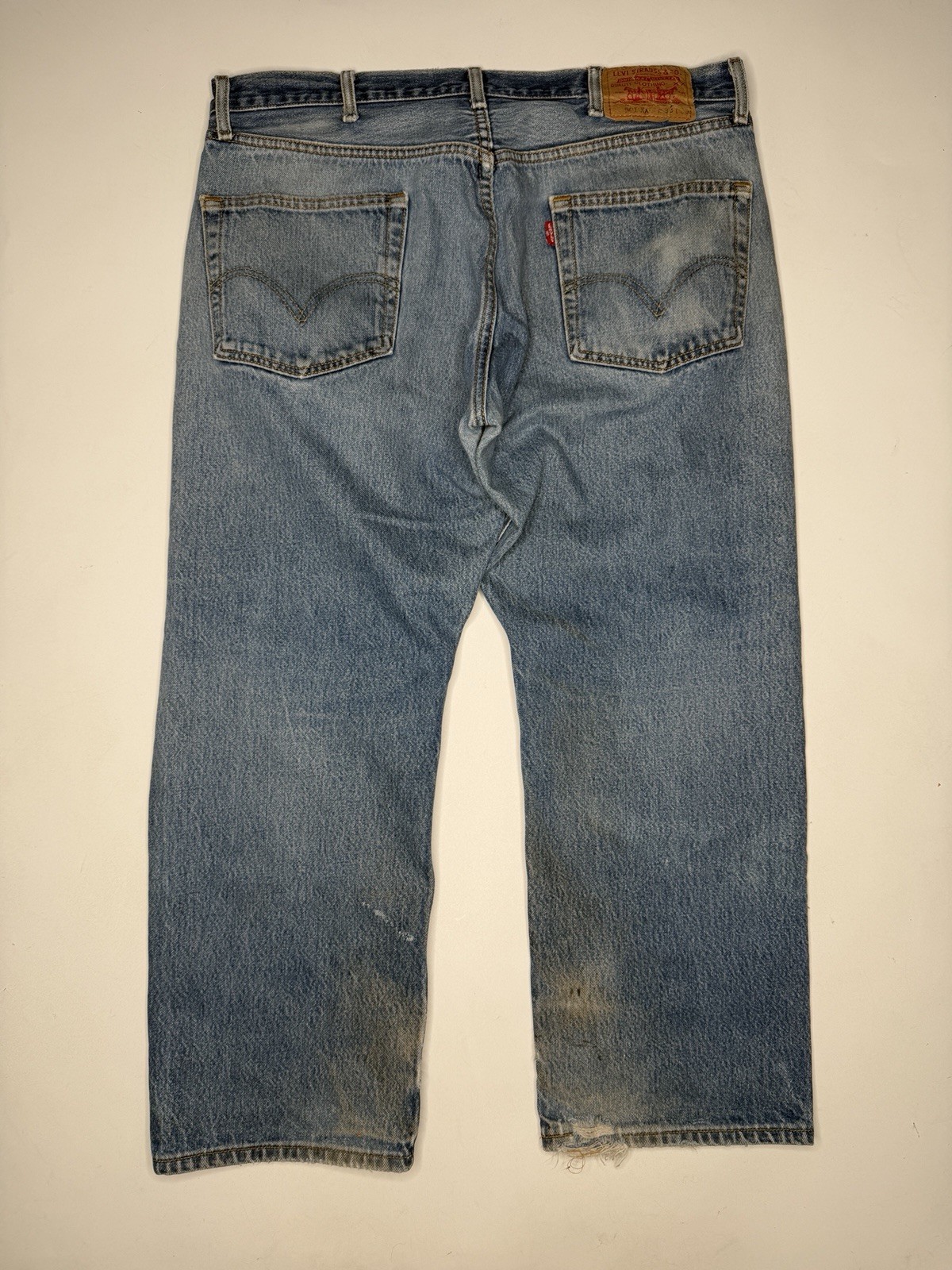 Vintage Levi’s 501 Button Fly Straight Leg Denim Jeans 37 x 28*