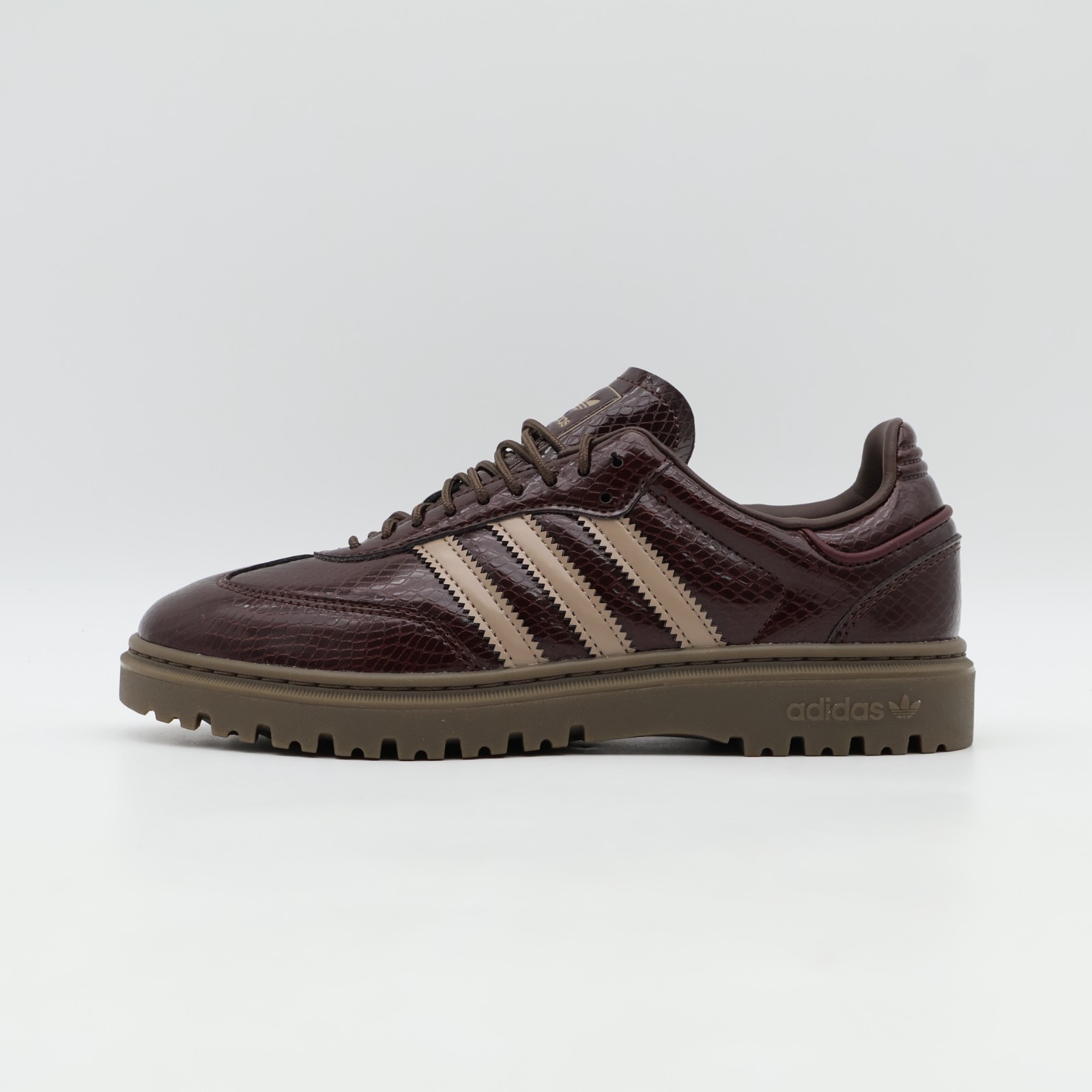 JQ6711 adidas SAMBA WTR SUPCOL CHABRN GUM5 (Men’s)