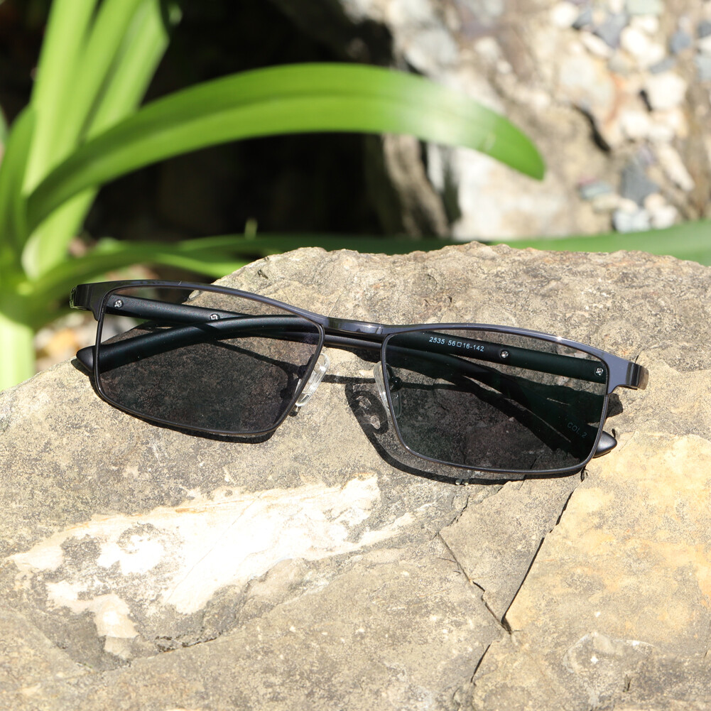 Men’s Photochromic Reading Glasses Full Rim Single Vision Sunglasses +0.00~+4.00