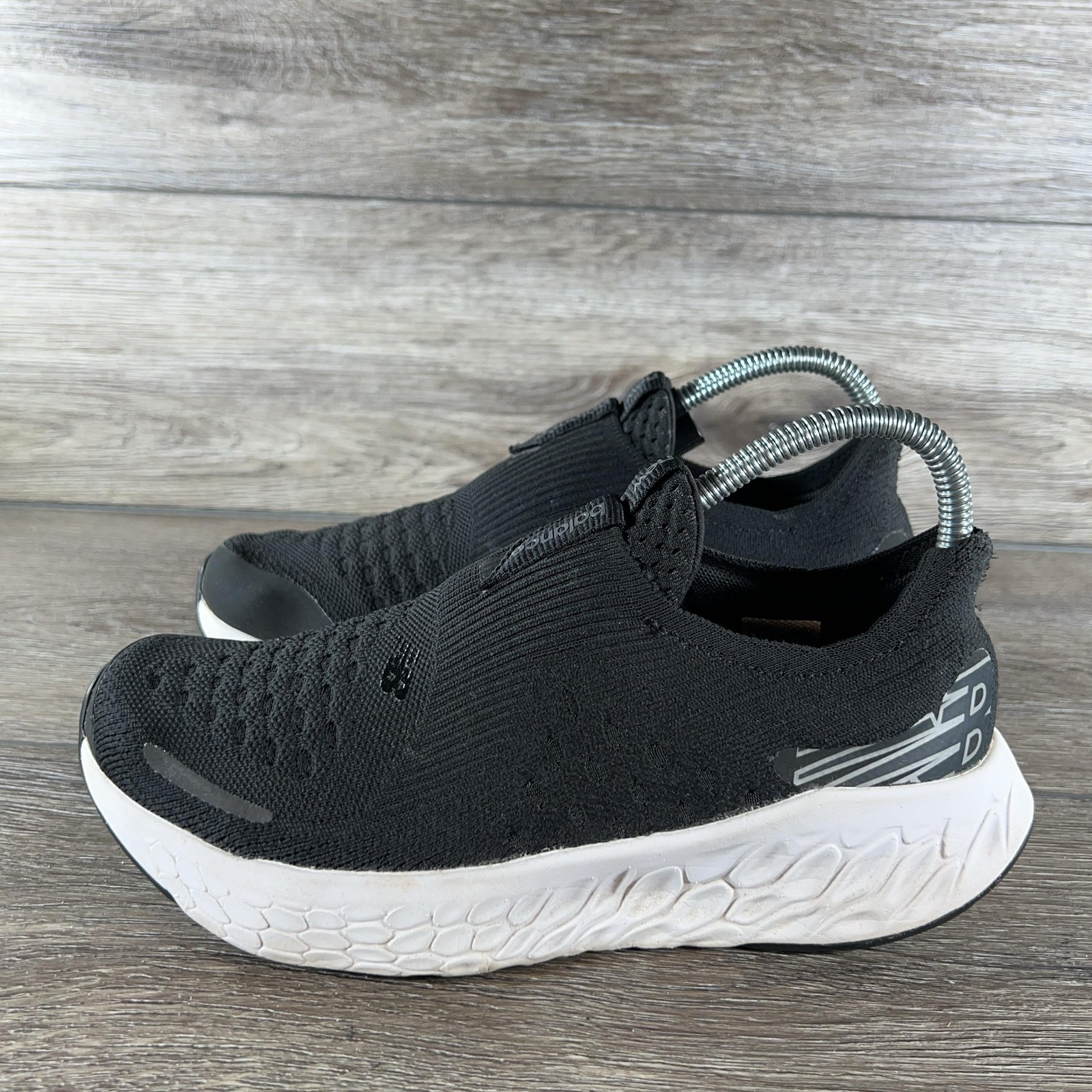 New Balance Fresh Foam 1080 Shoes Womens Size 7 D Black Slip On Running Sneakers