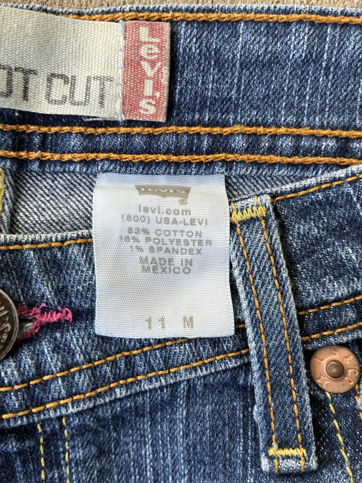 Y2K Levi’s 518 Super low Bootcut Light Blue Whiskered 5 Pocket Jeans SZ 11 M