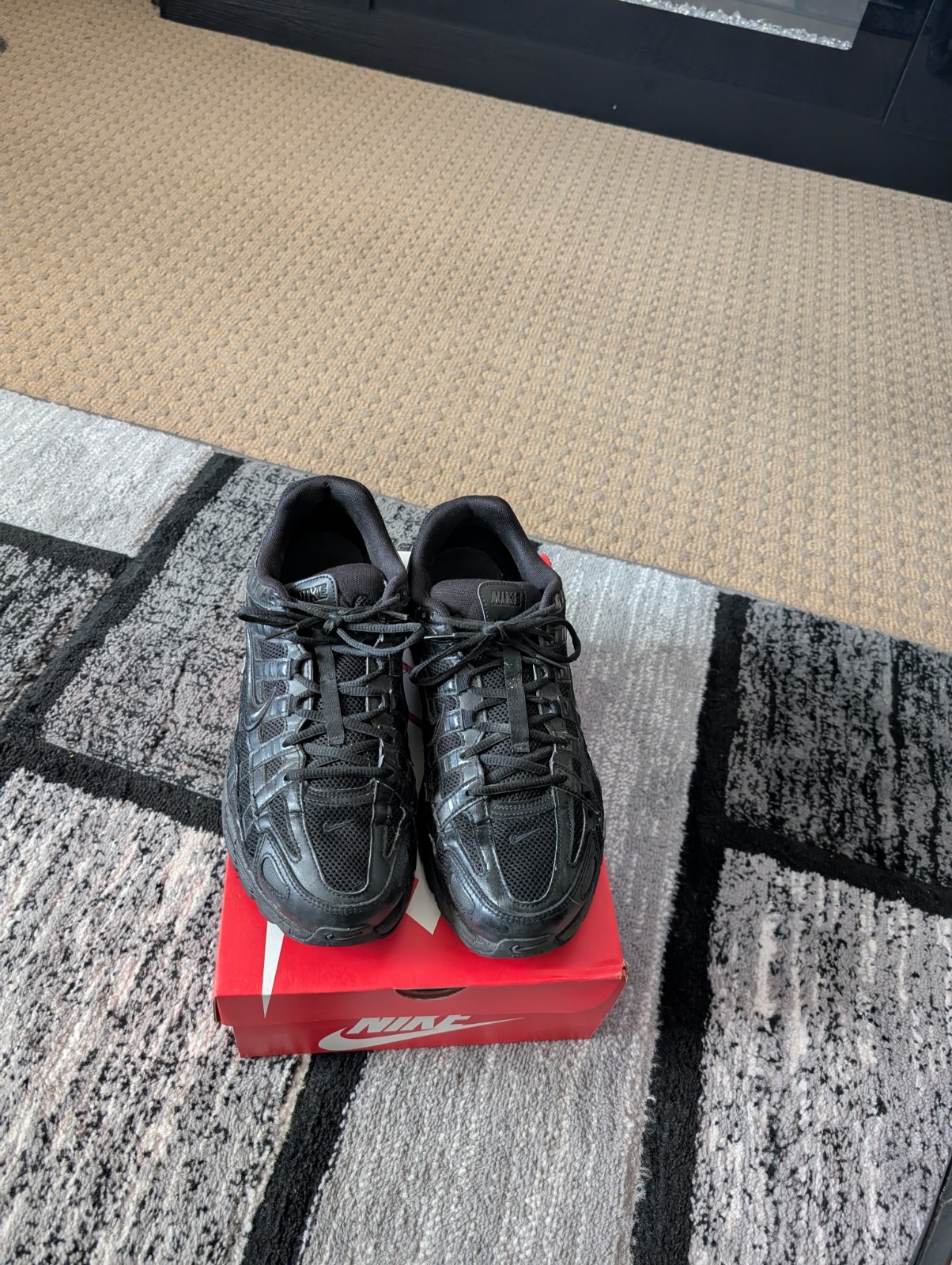Men Nike Shoes Size 12