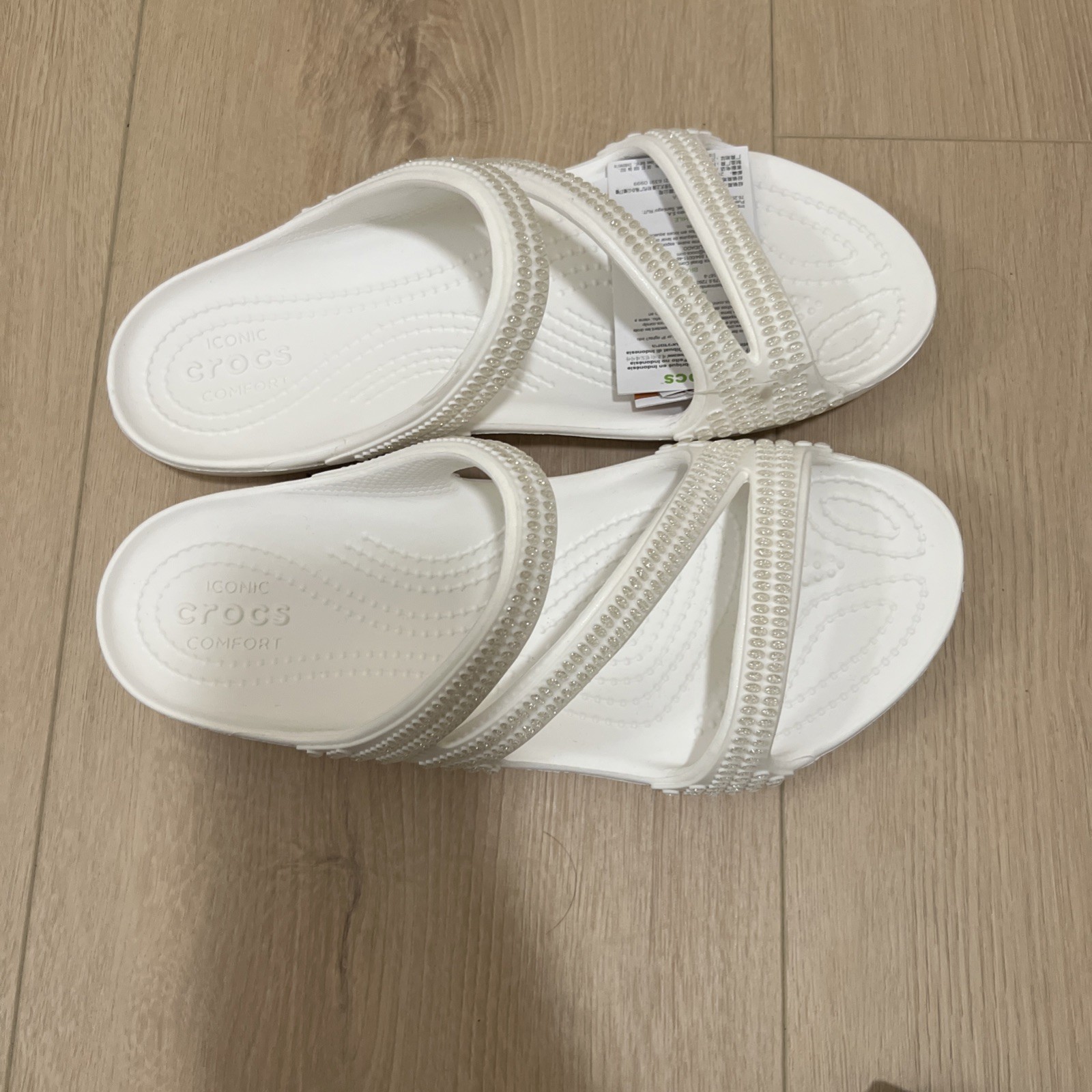 Crocs Kadee II Strappy Sandals Embellished Rhinestones White Vacation Resort 8