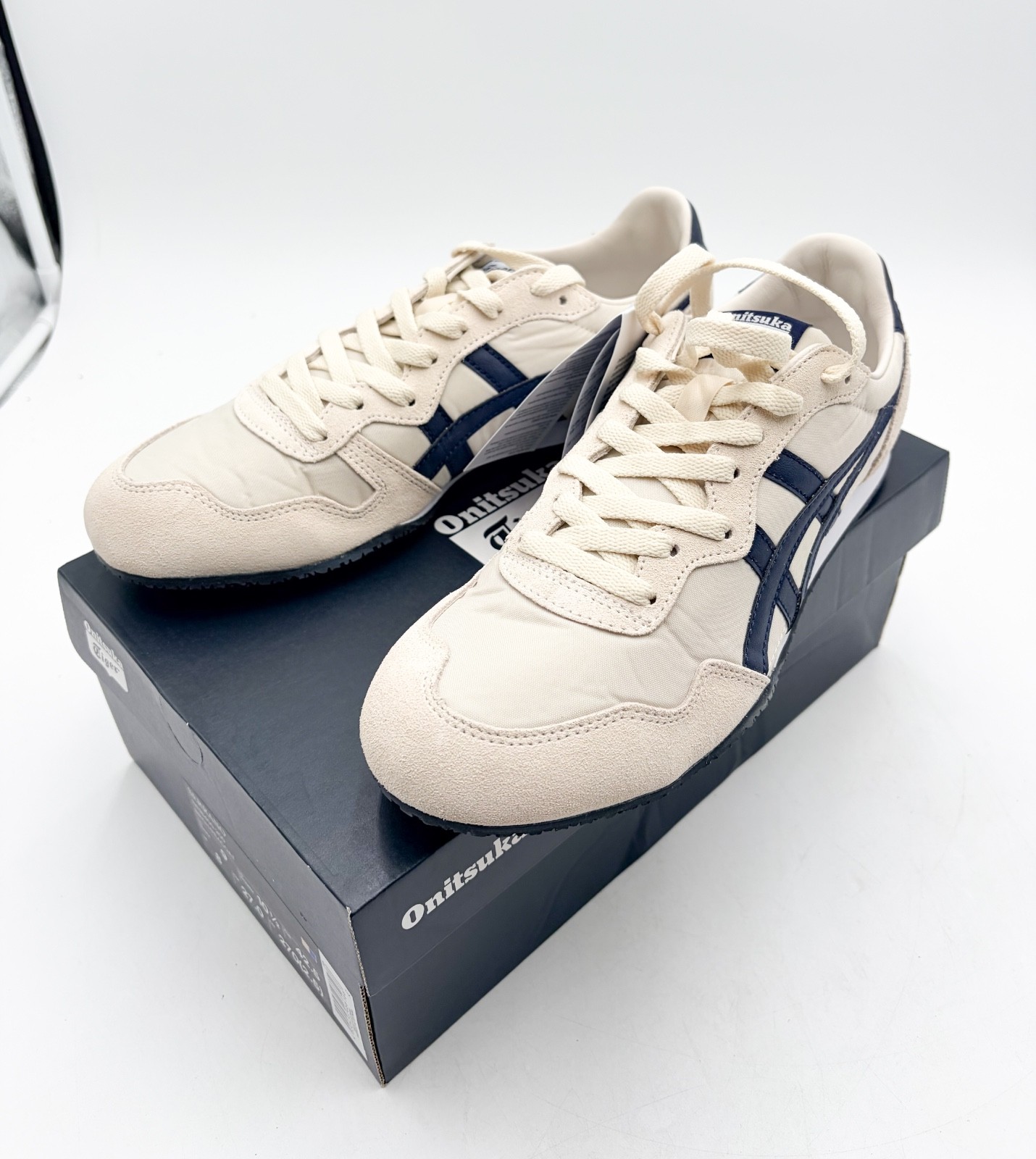 【NEW】Onitsuka Tiger SERRANO Birch/Peacoat Daily Sneaker (Men’s US 9) From US