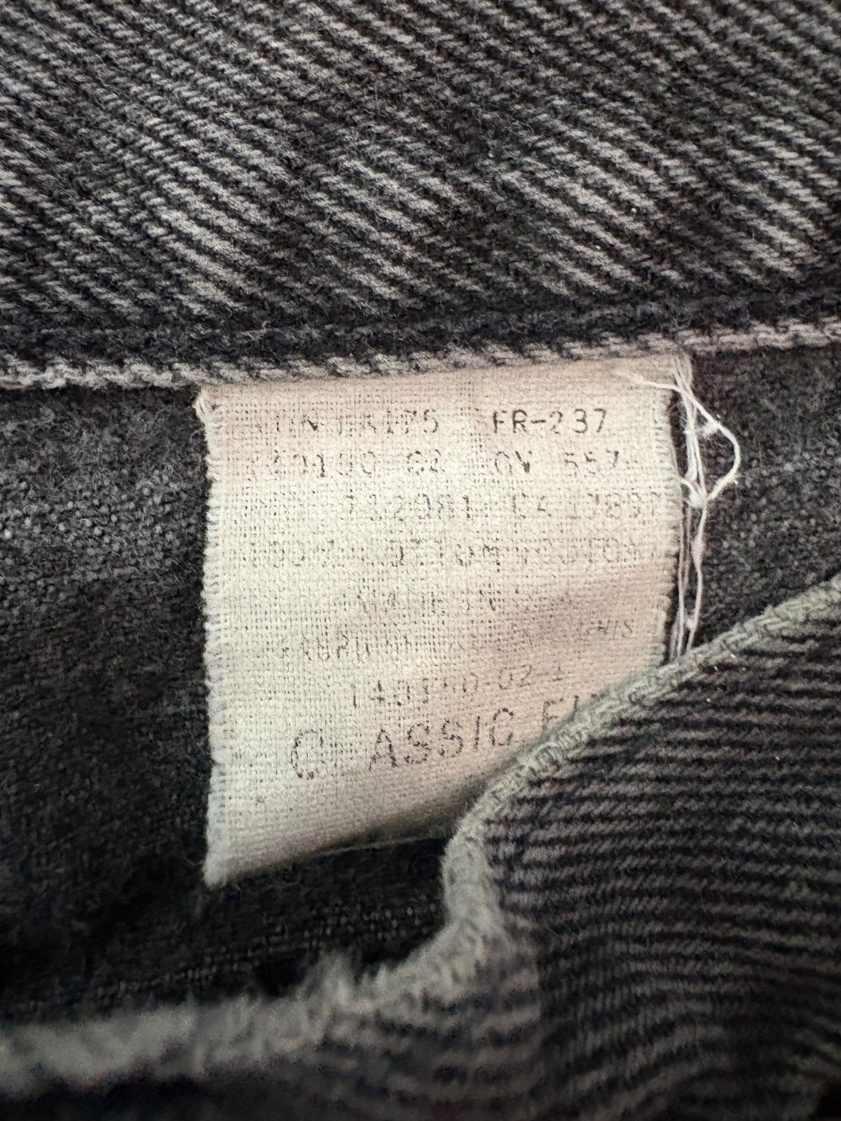 Vintage Y2K Gap Embroidered Women’s US0 25×28 Grey High Rise Straight Leg Jeans