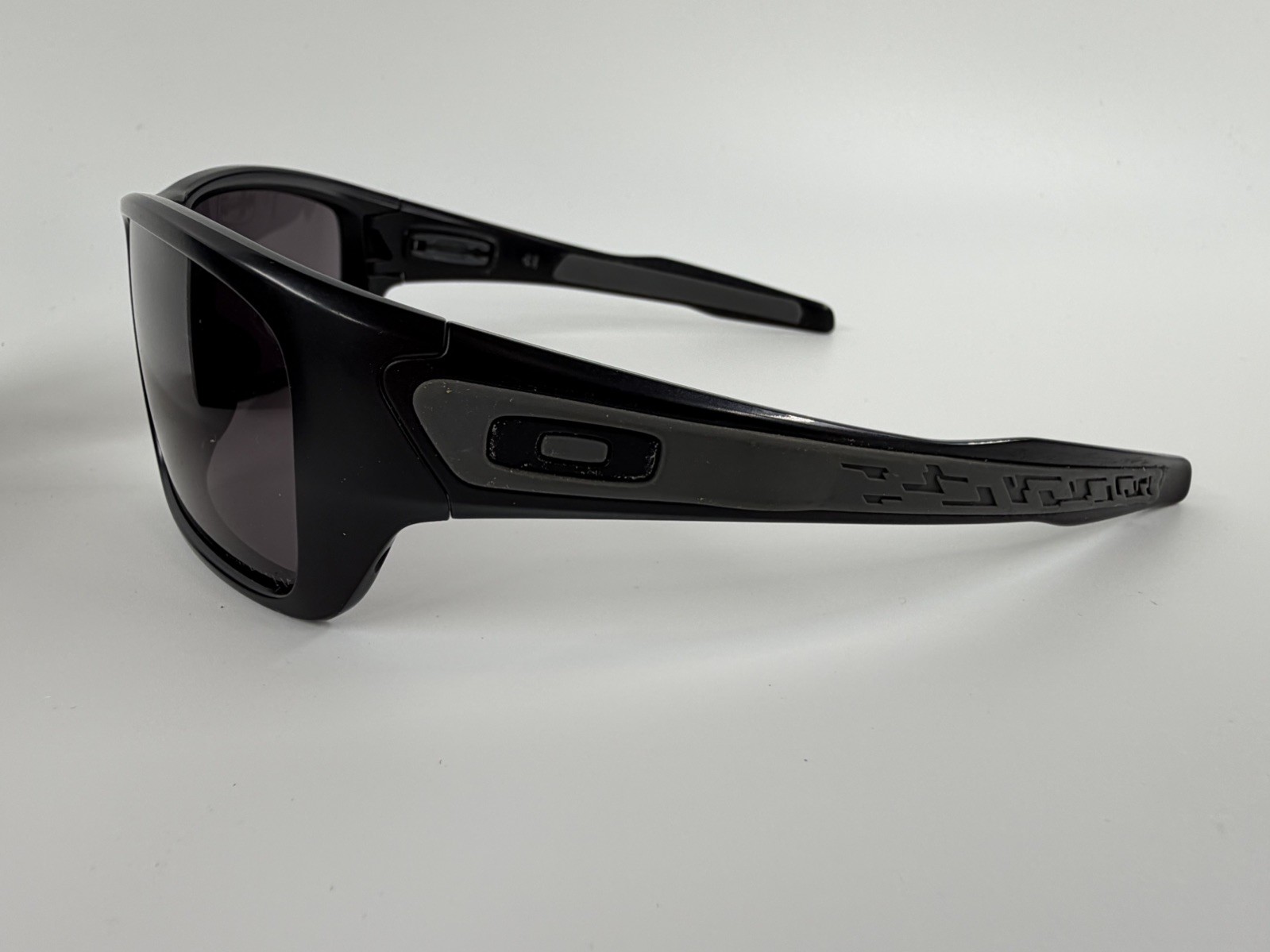 Oakley TURBINE ROTOR 9307 Black Prizm Lens Sunglass granite frame