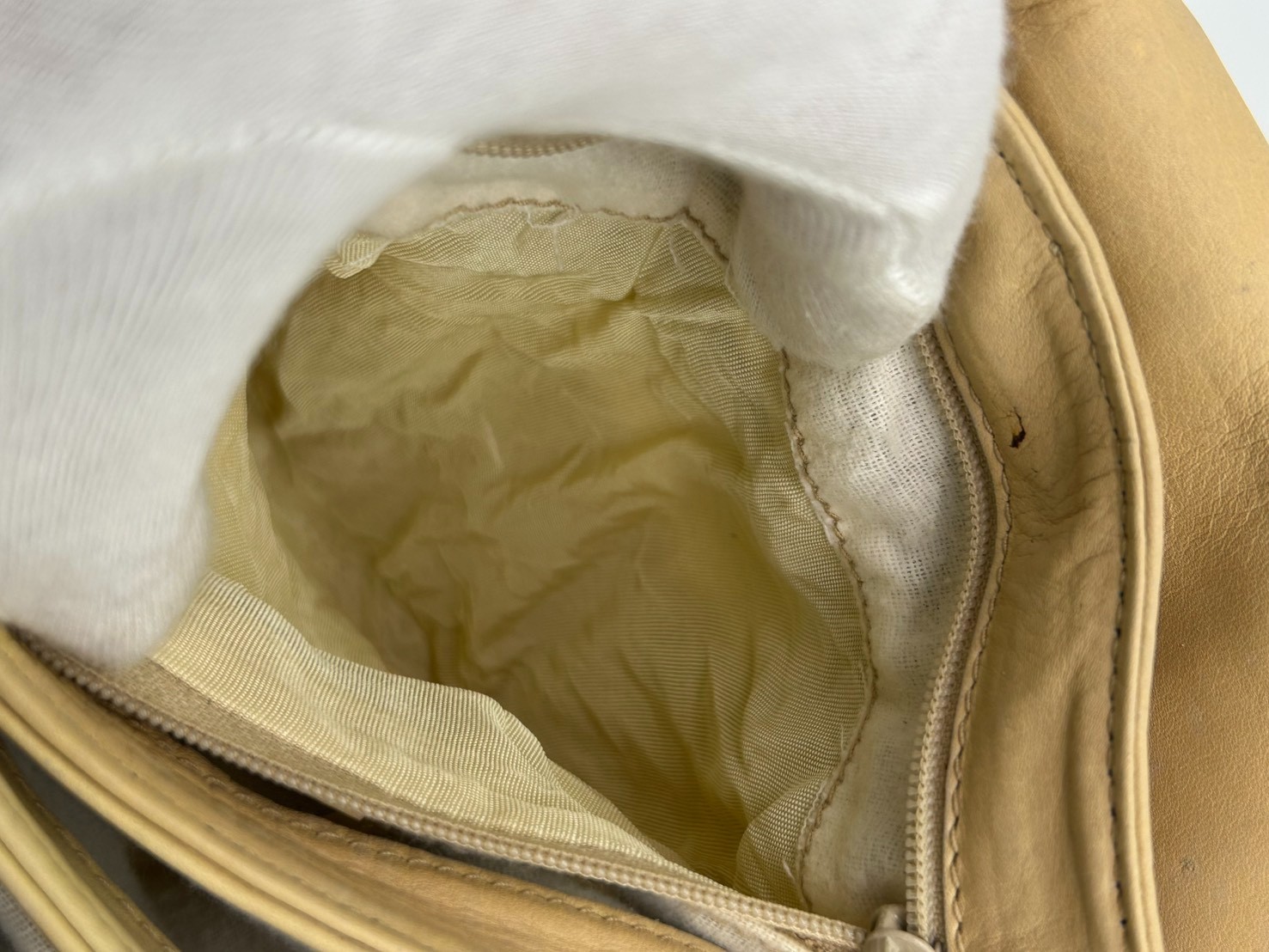 Gucci Horseshoe Shoulder Bag Ivory Tan Leather Gold Hardware Vintage Authentic
