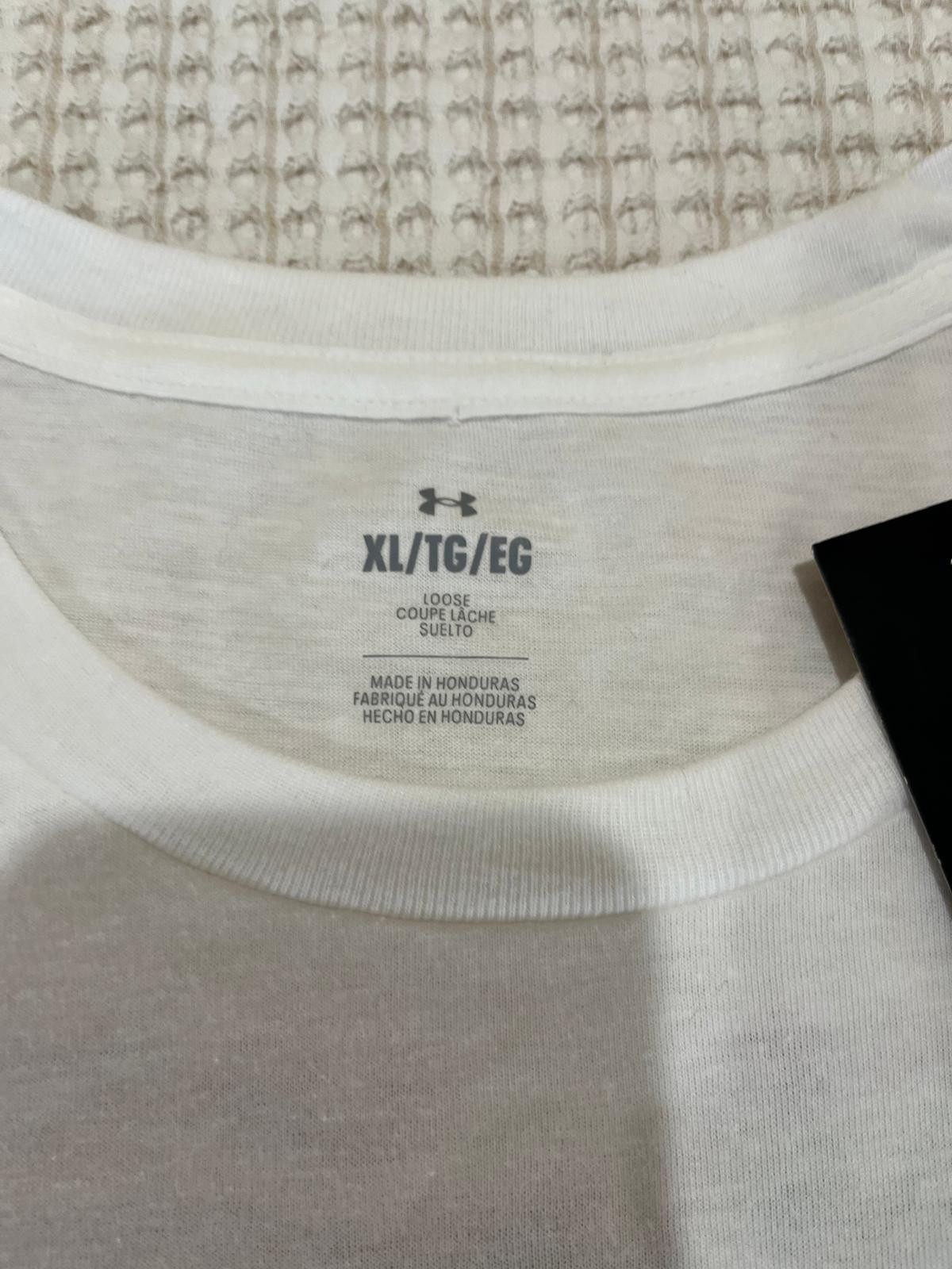 Under Armour Men’s Extra Large XL Vintage Type T-Shirt White Loose NWT