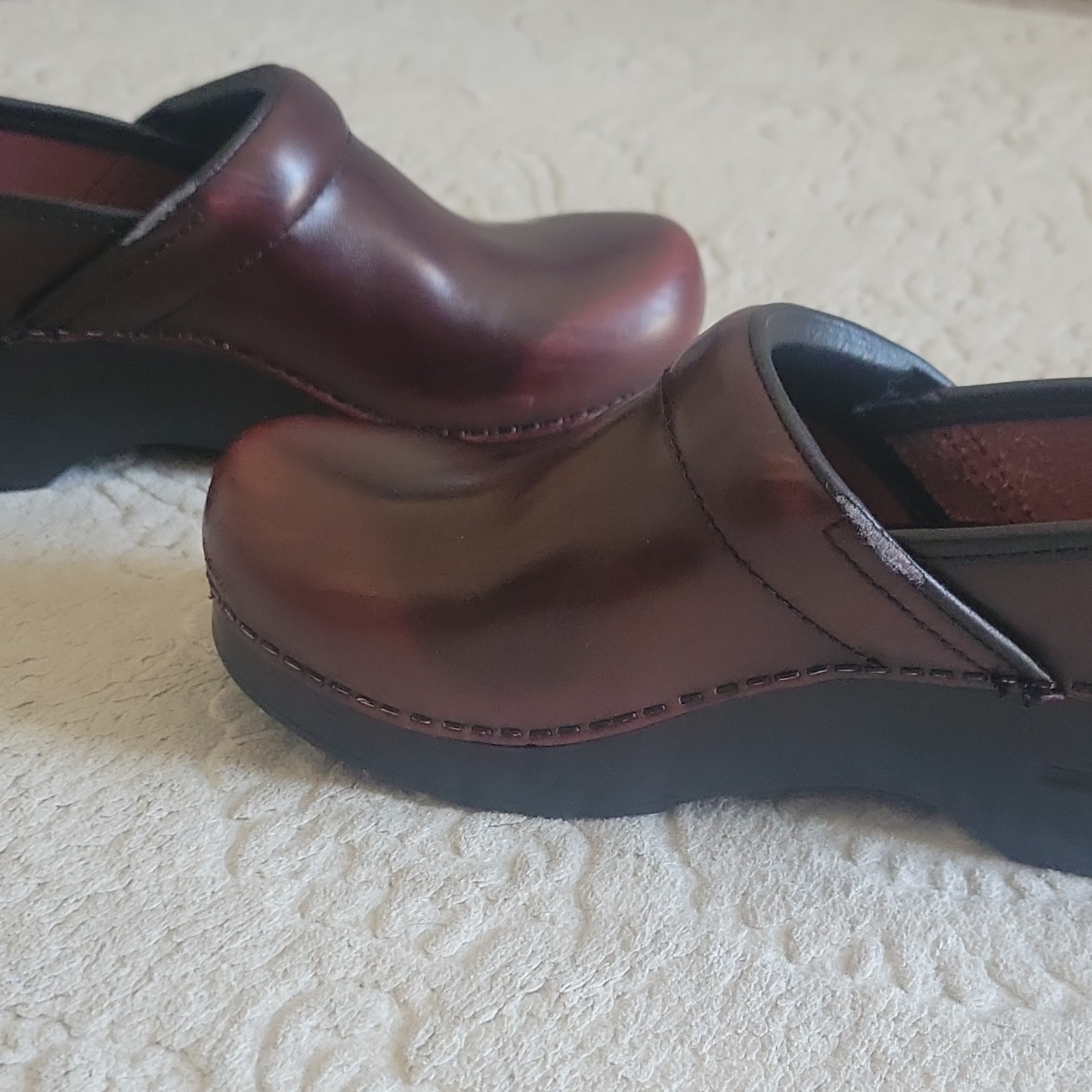 Dansko Professional Burgundy Leather Comfort ClogSlip On Wedge Heel EU 37 US 6.5