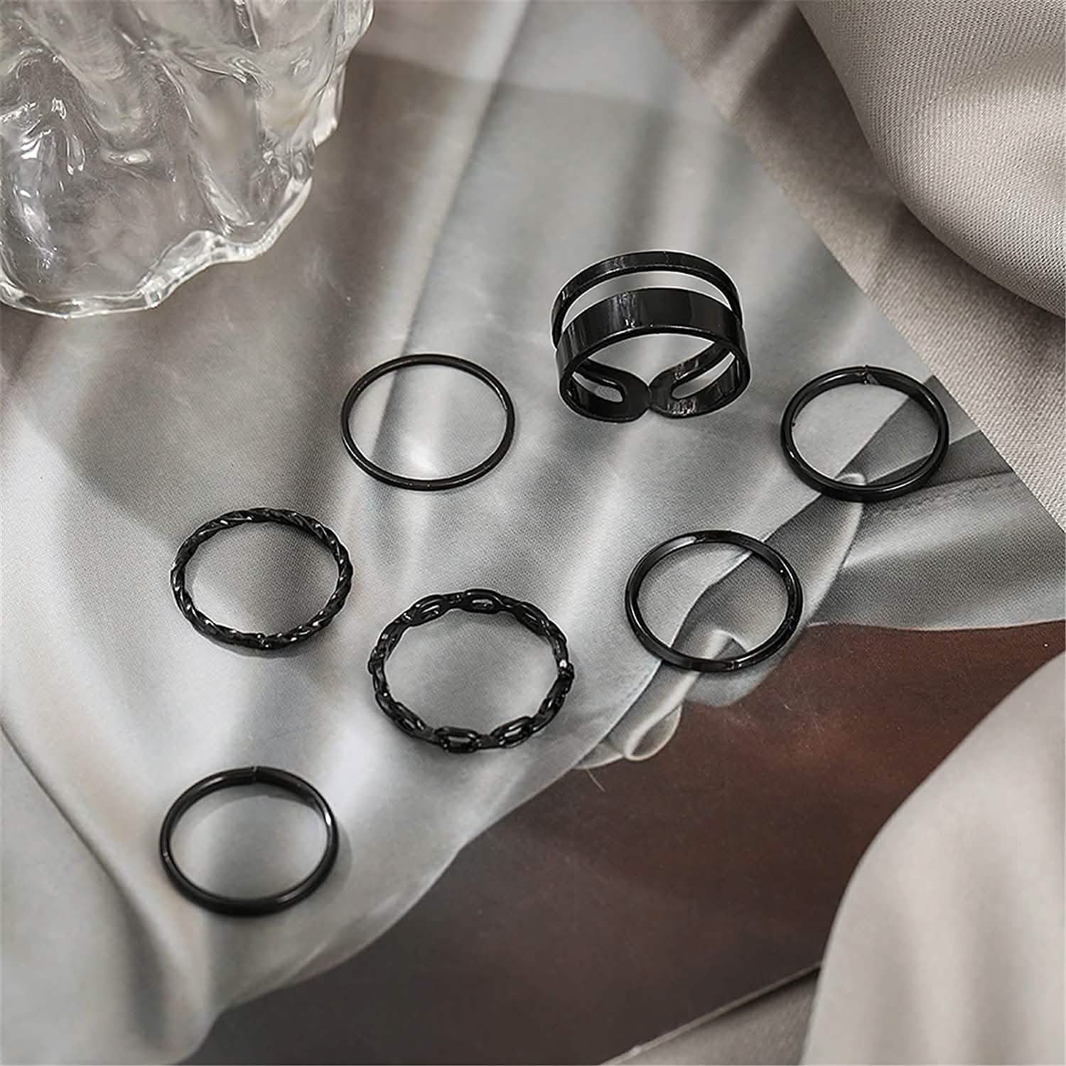 7-Piece: Women’s Gold Knuckle Ring Set