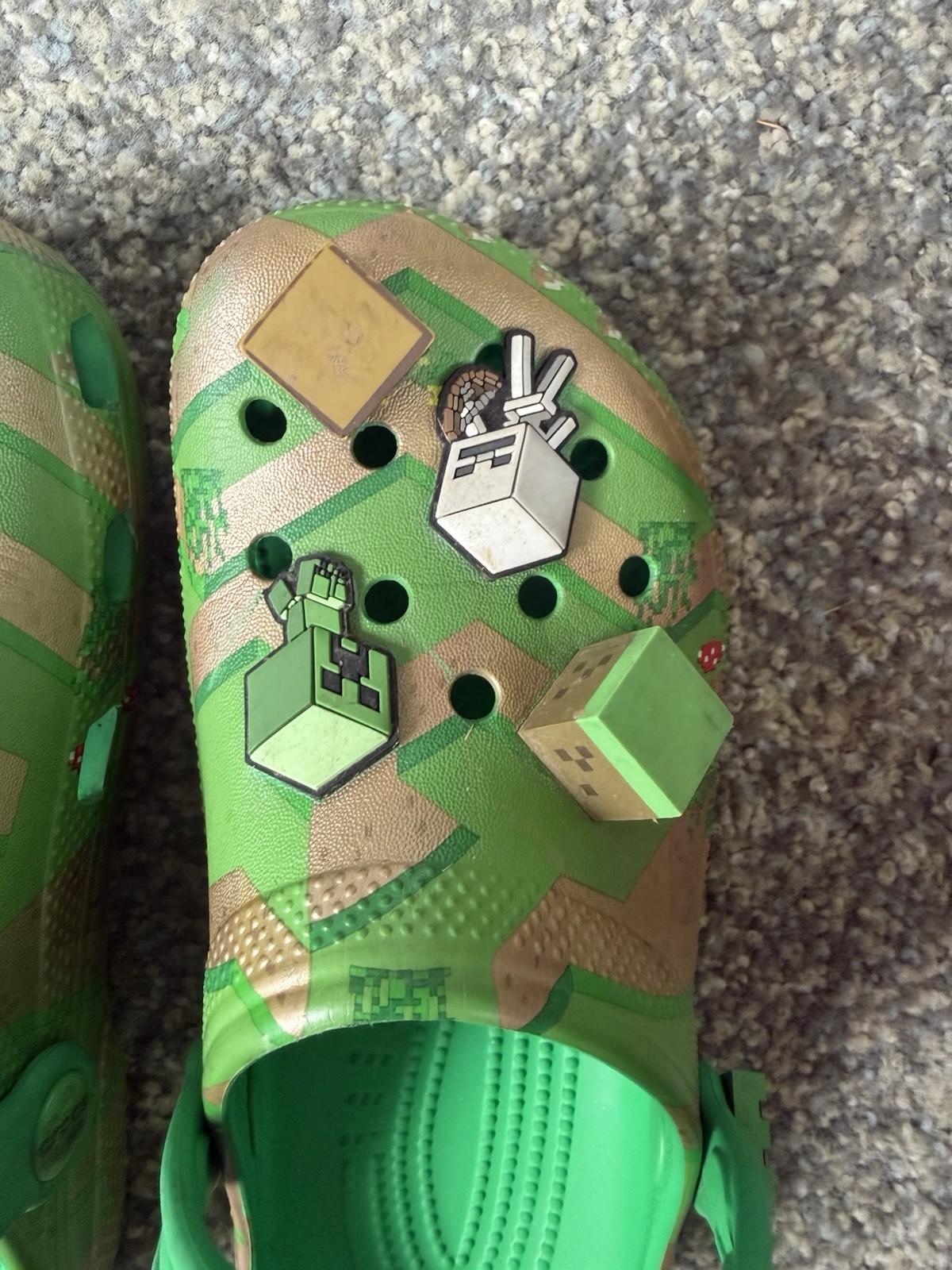 Assorted Crocs-Dreamville, Minecraft & Duet Max 2 Clogs. “J4” & “M4/W6” Unisex.