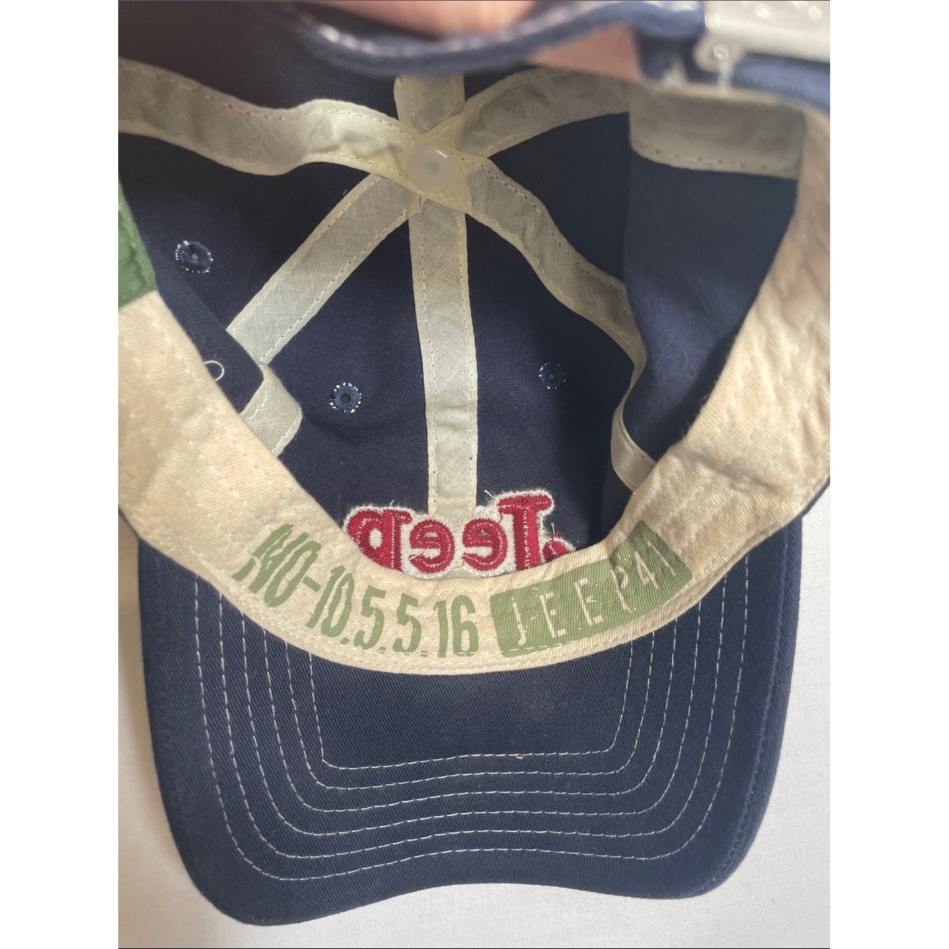 Jeep baseball cap dark blue white contrast stitching felt embroidered logo patch