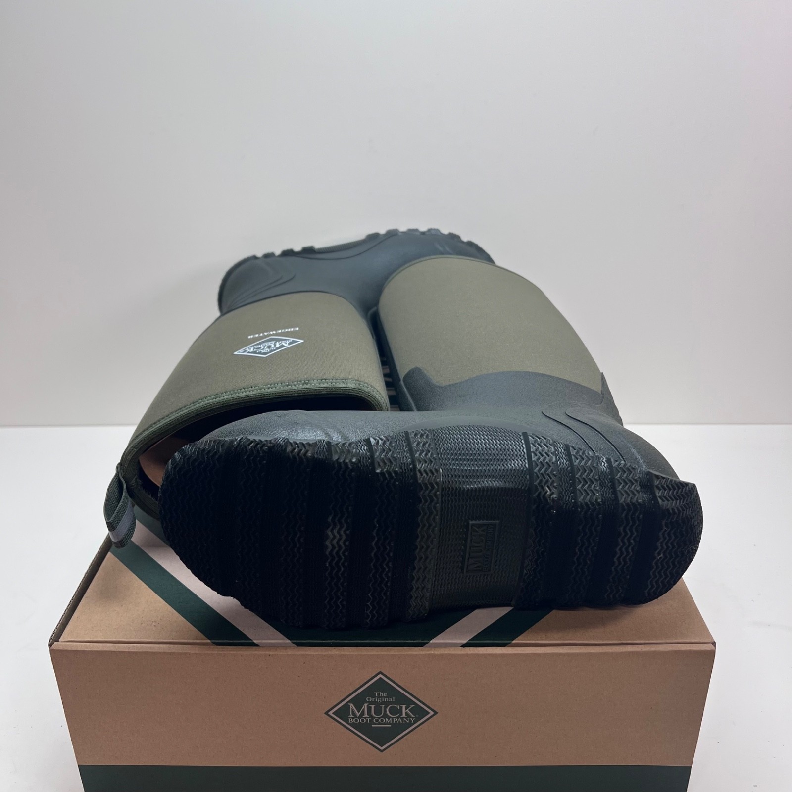 Muck Edgewater Hi 15″ Mens Boot Waterproof Moss Green Size 7,8,13,&14 New In Box