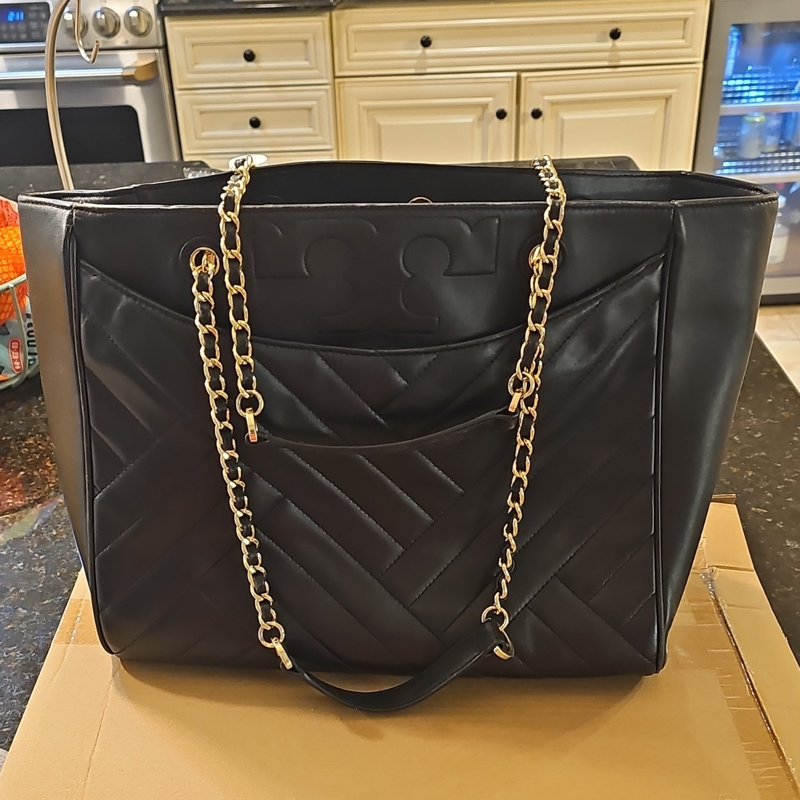Tory Burch Black Quilted Tote Bag Gold-Tone Chain Shoulder Straps Logo