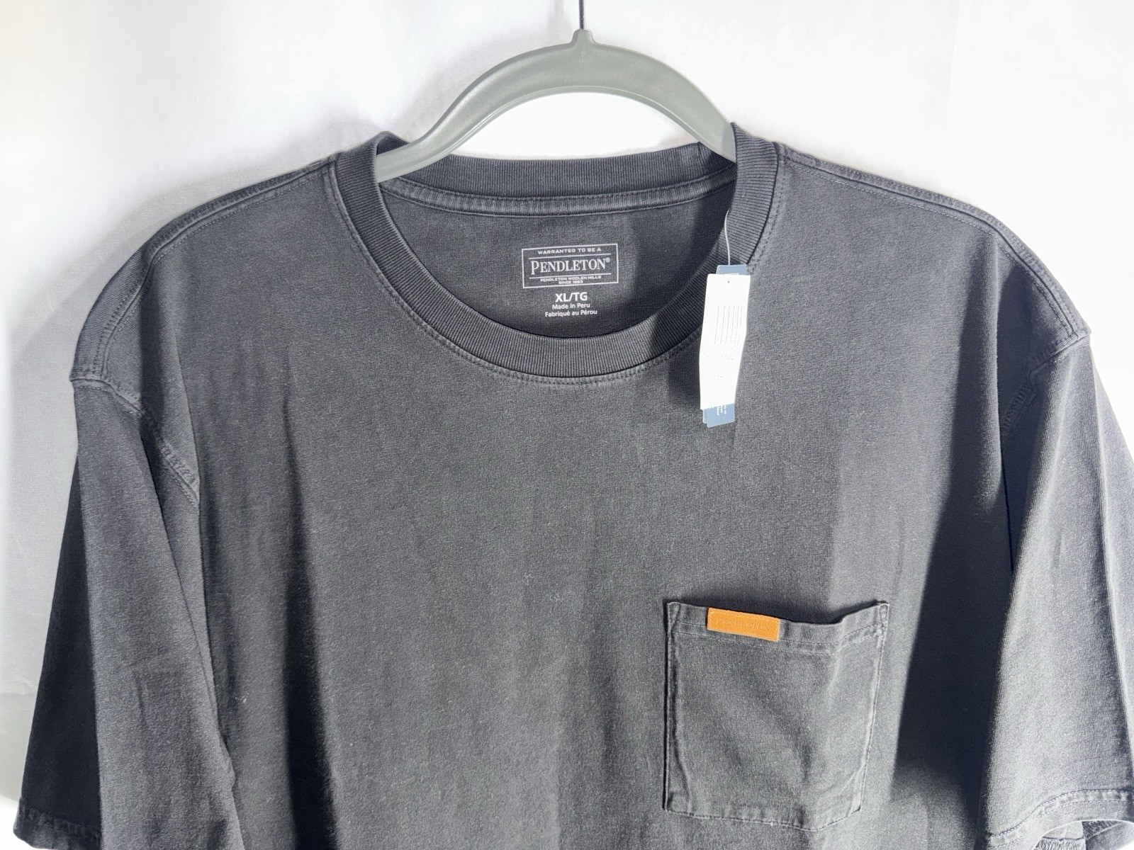 Pendleton NWT Men’s Black Short-Sleeve Deschutes Pocket T-Shirt – Size XL
