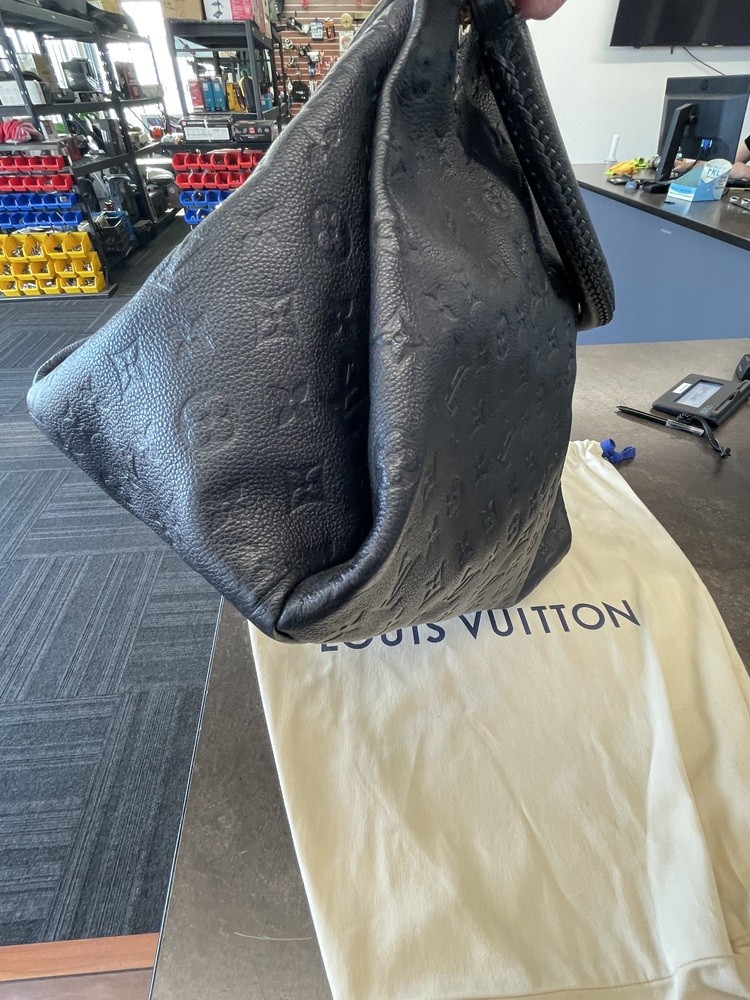 AUTH Louis Vuitton Artsy Navy Blue Empreinte Leather Shoulder Bag W/ DUSTBAG