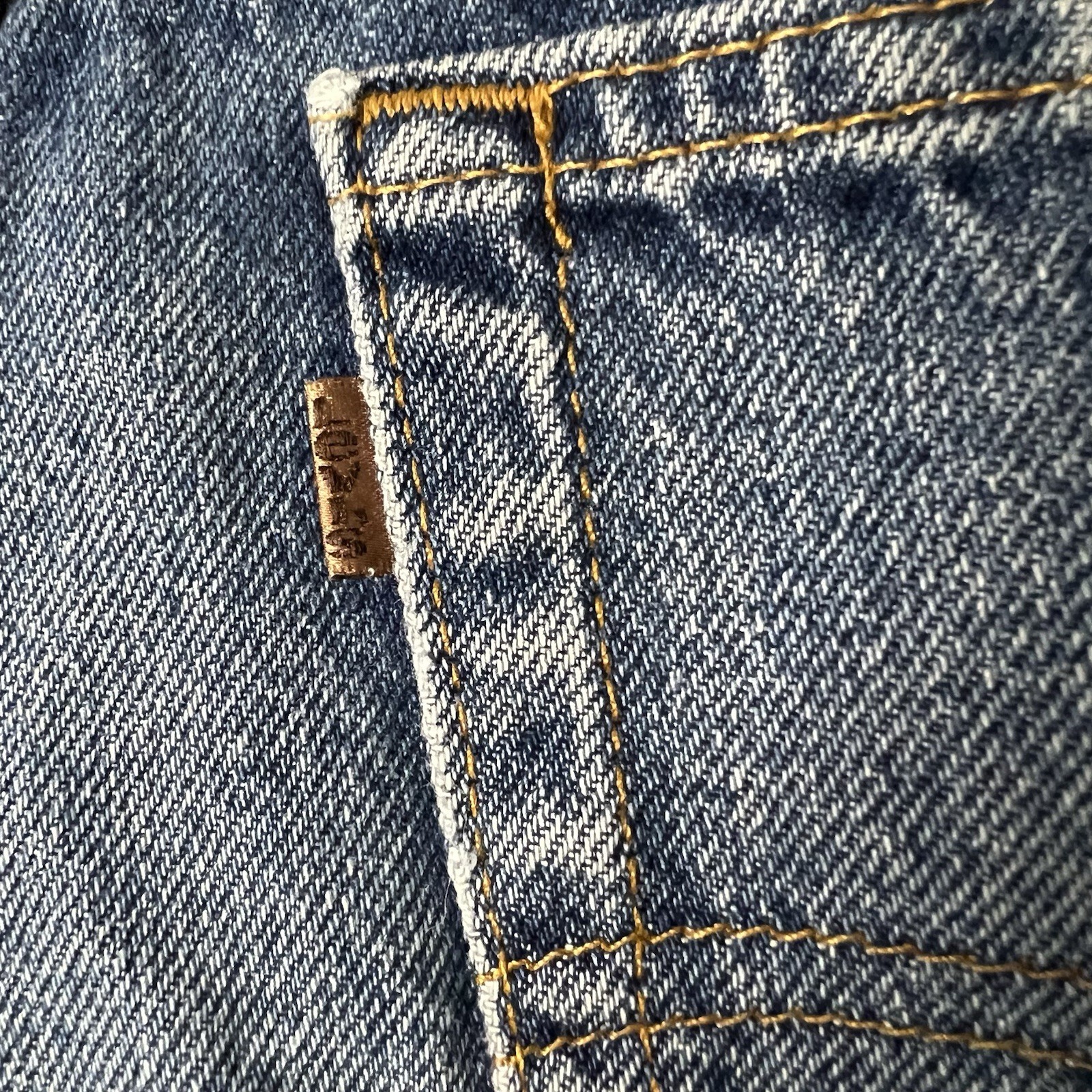 Vintage Levis 540 Relaxed Fit Light Wash Jeans Made in USA Blue 36×32