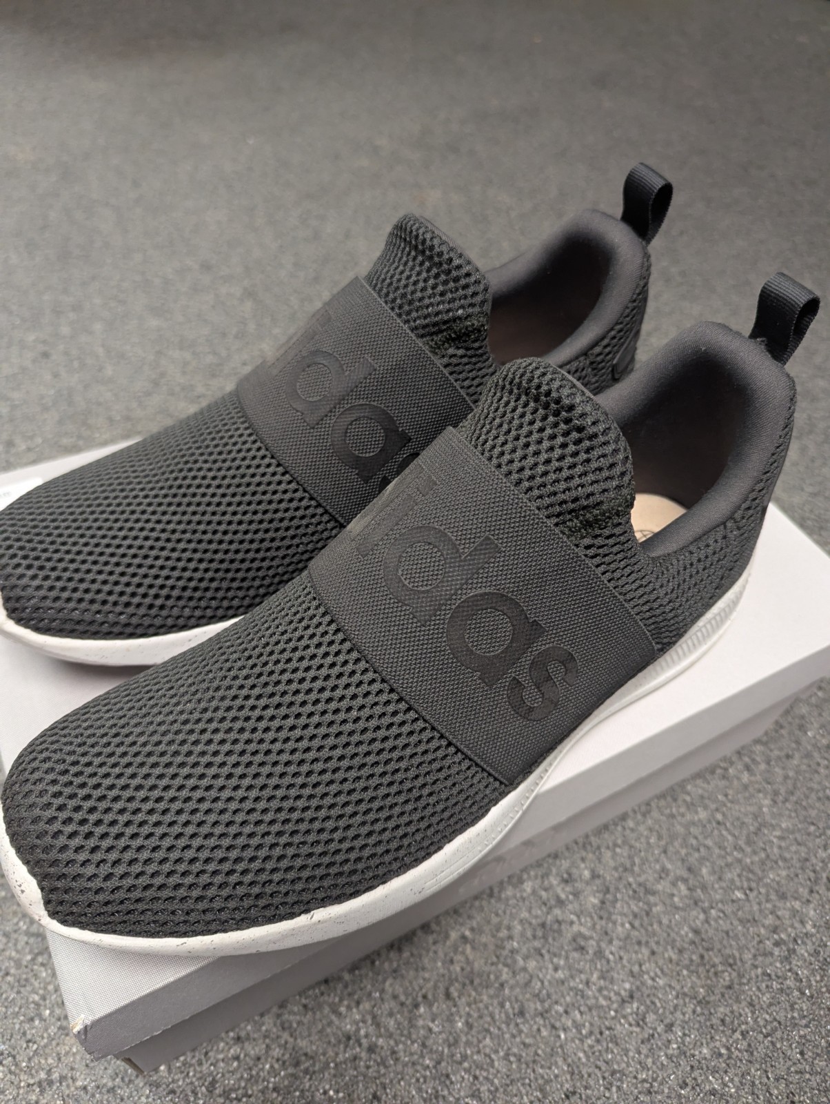 Men’s Adidas Lite Racer Adapt 4.0 Black / White Size 9.5 Shoes