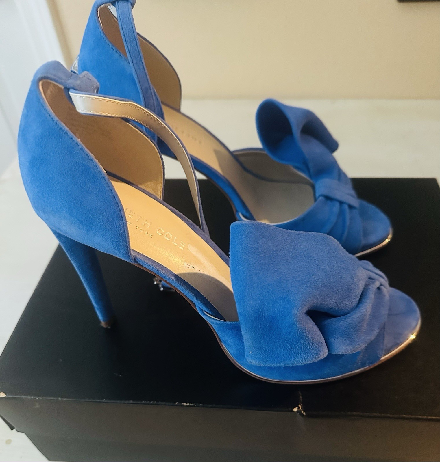 Kenneth Cole New York Blue Suede Strappy Open Toe Bow Ankle Strap Heels 7.5