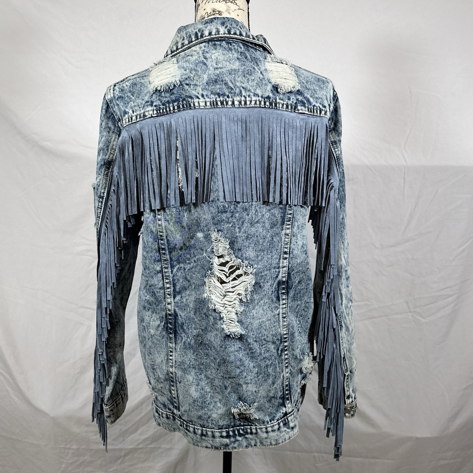 Denim Trucker Jean Jacket Womens Medium Blue Acid Stone Wash Distressed Fringe